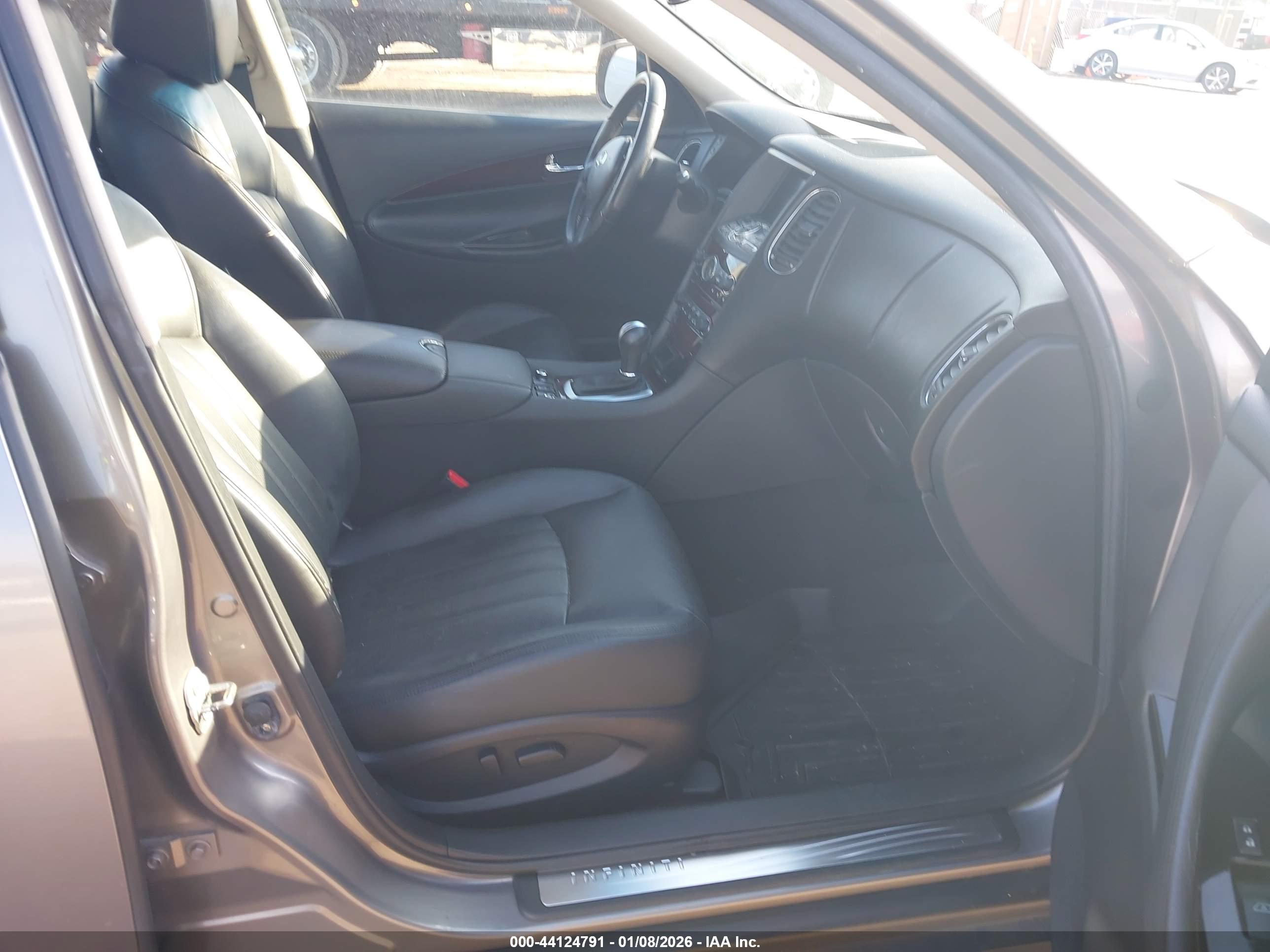 INFINITI EX35 image 5