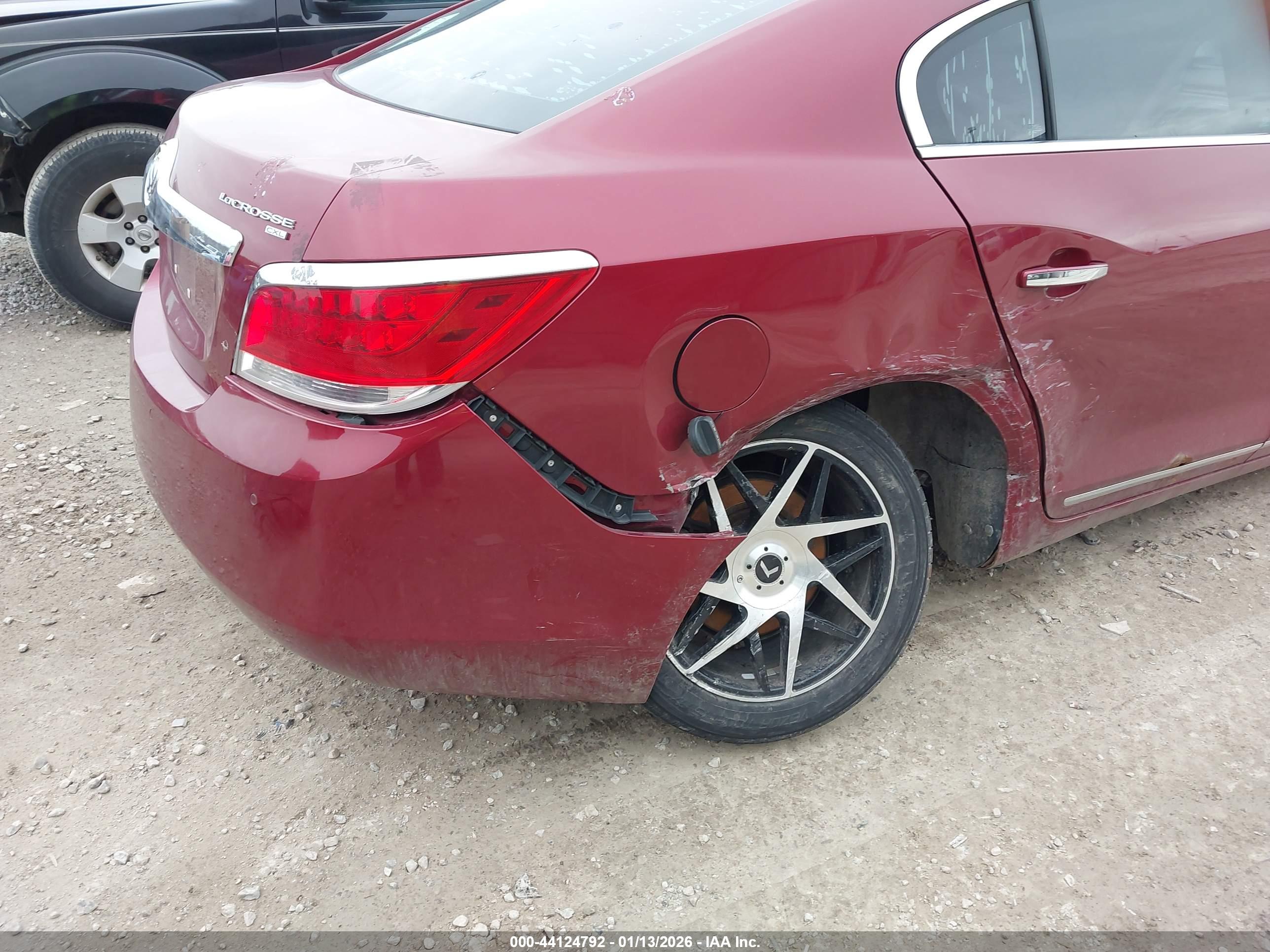 BUICK LACROSSE image 6
