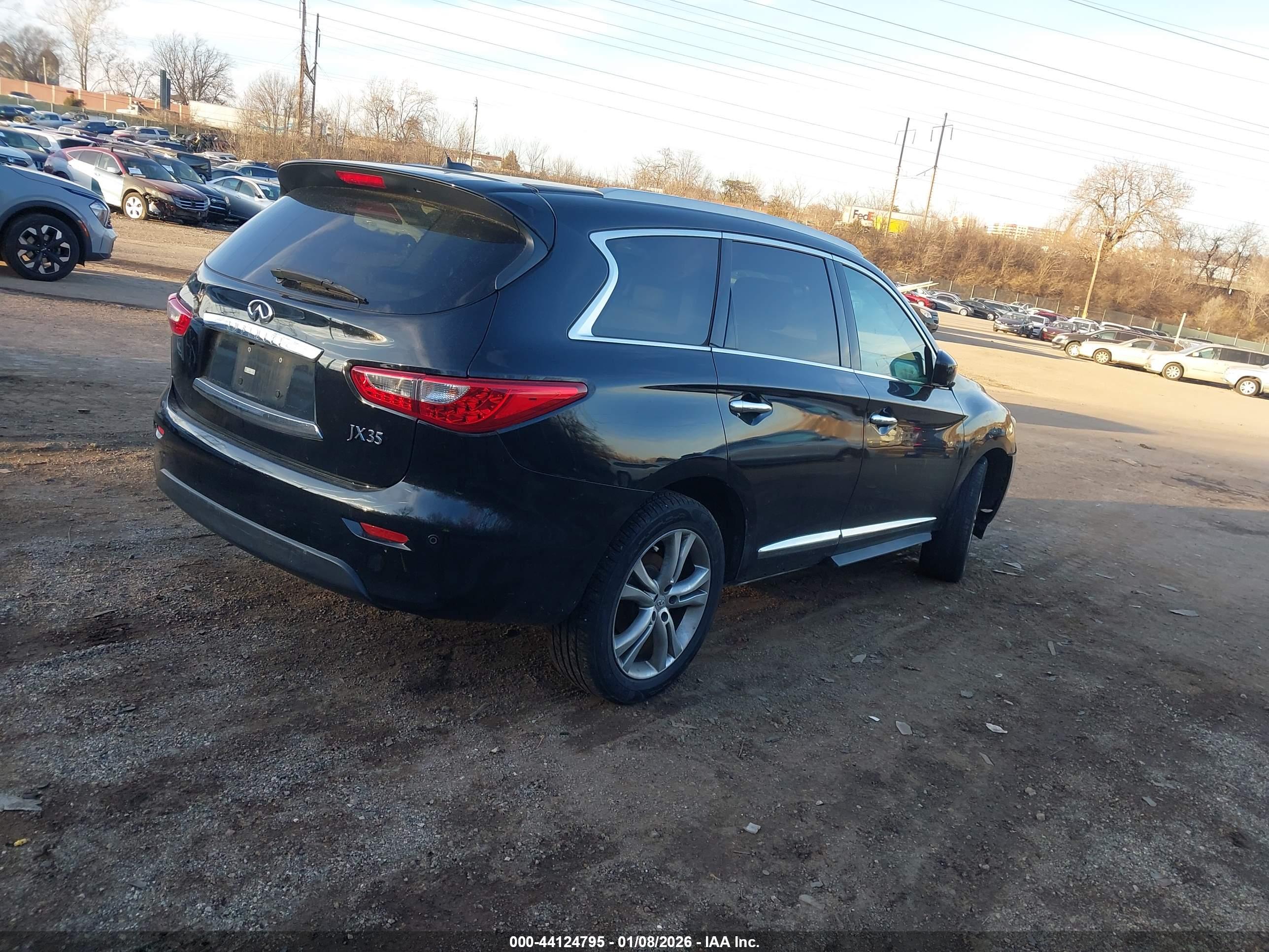 INFINITI JX35 image 4