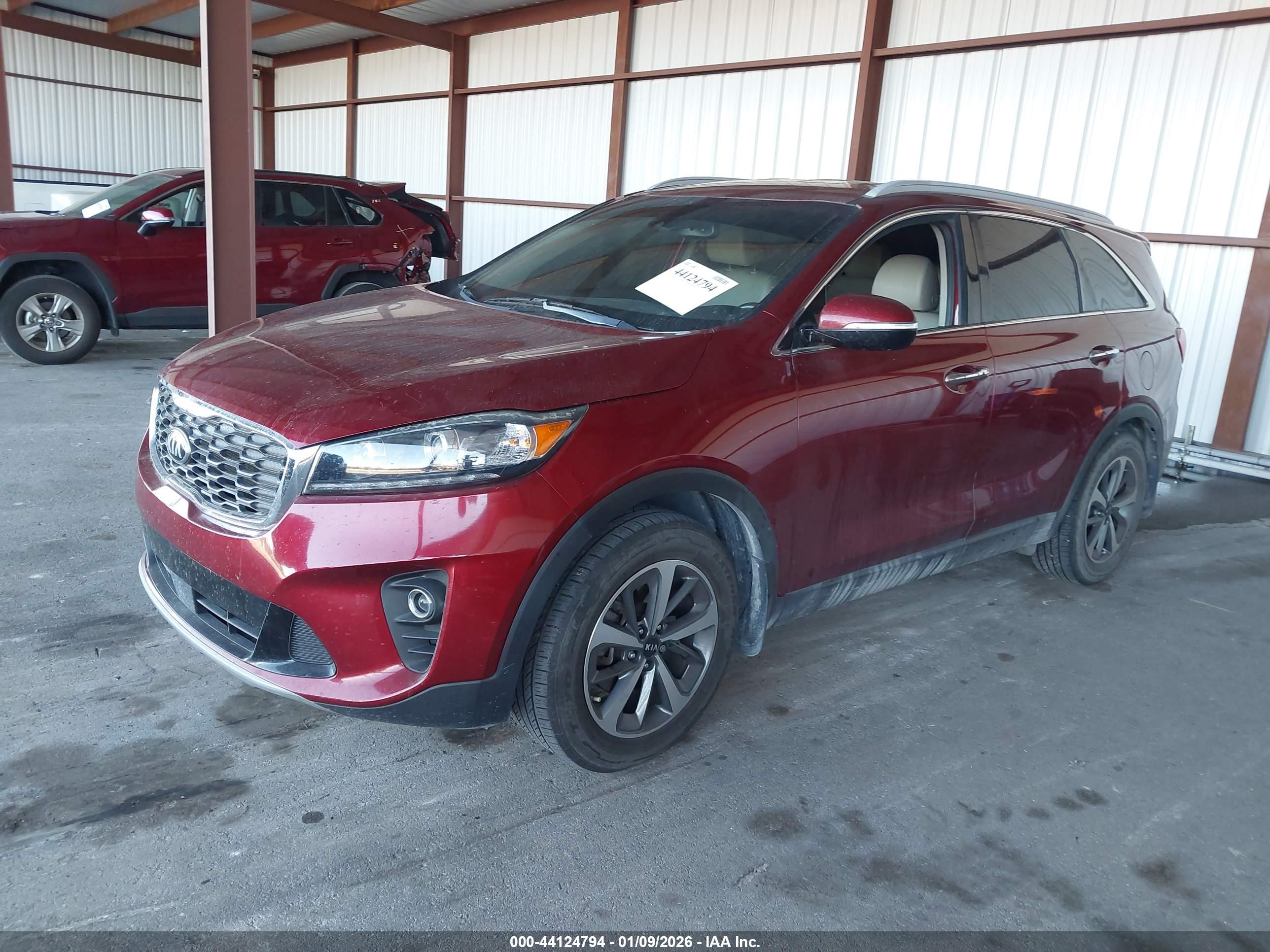 KIA SORENTO image 2