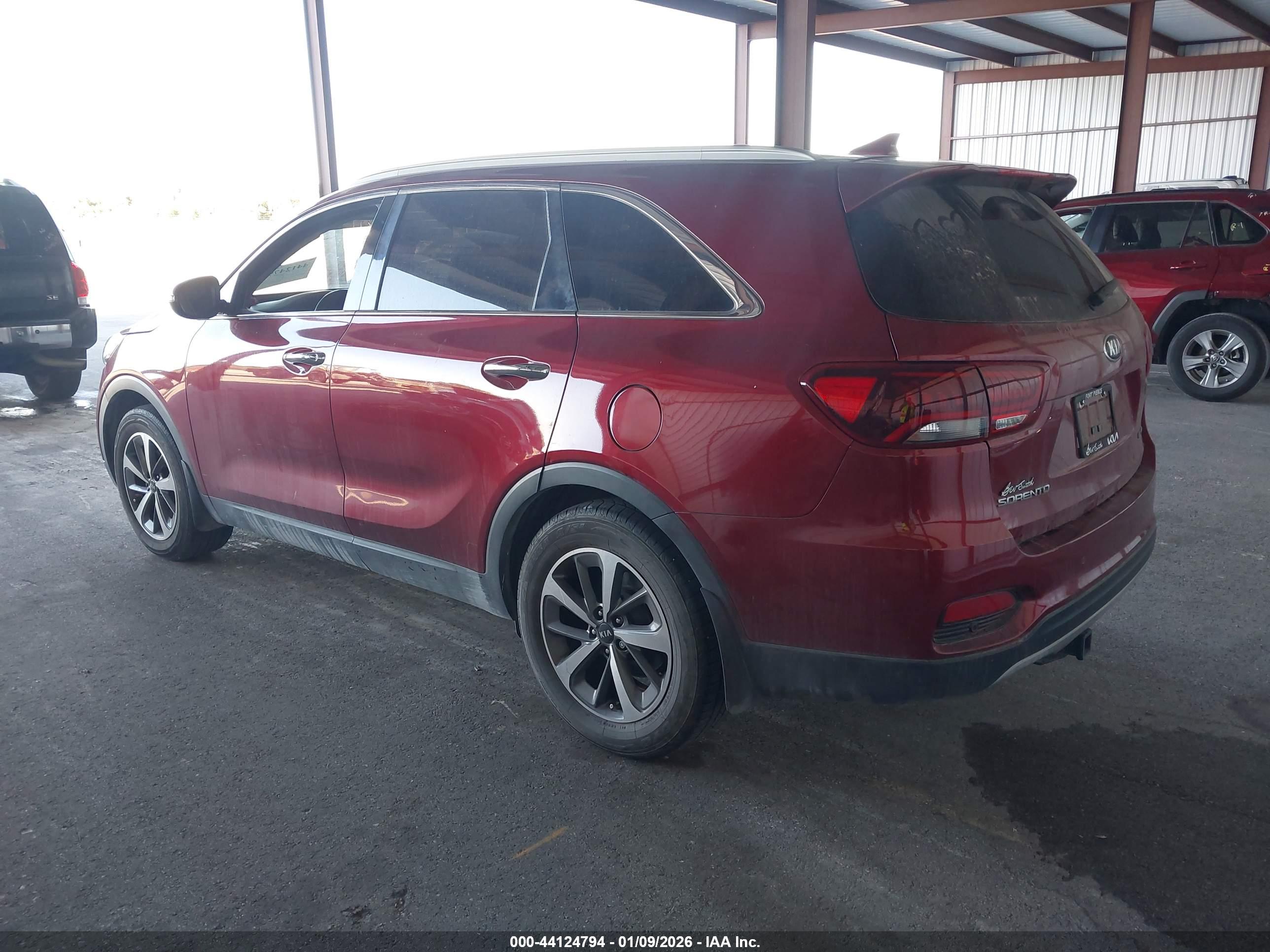 KIA SORENTO image 3