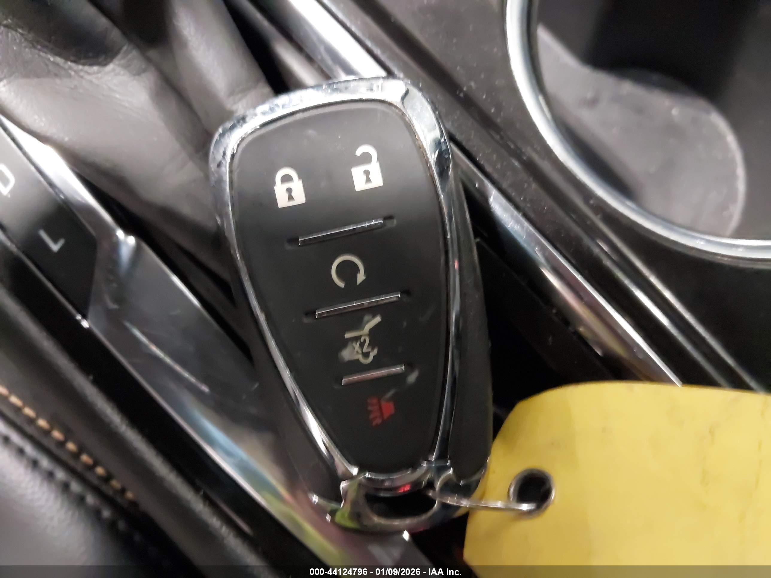 CHEVROLET EQUINOX image 11