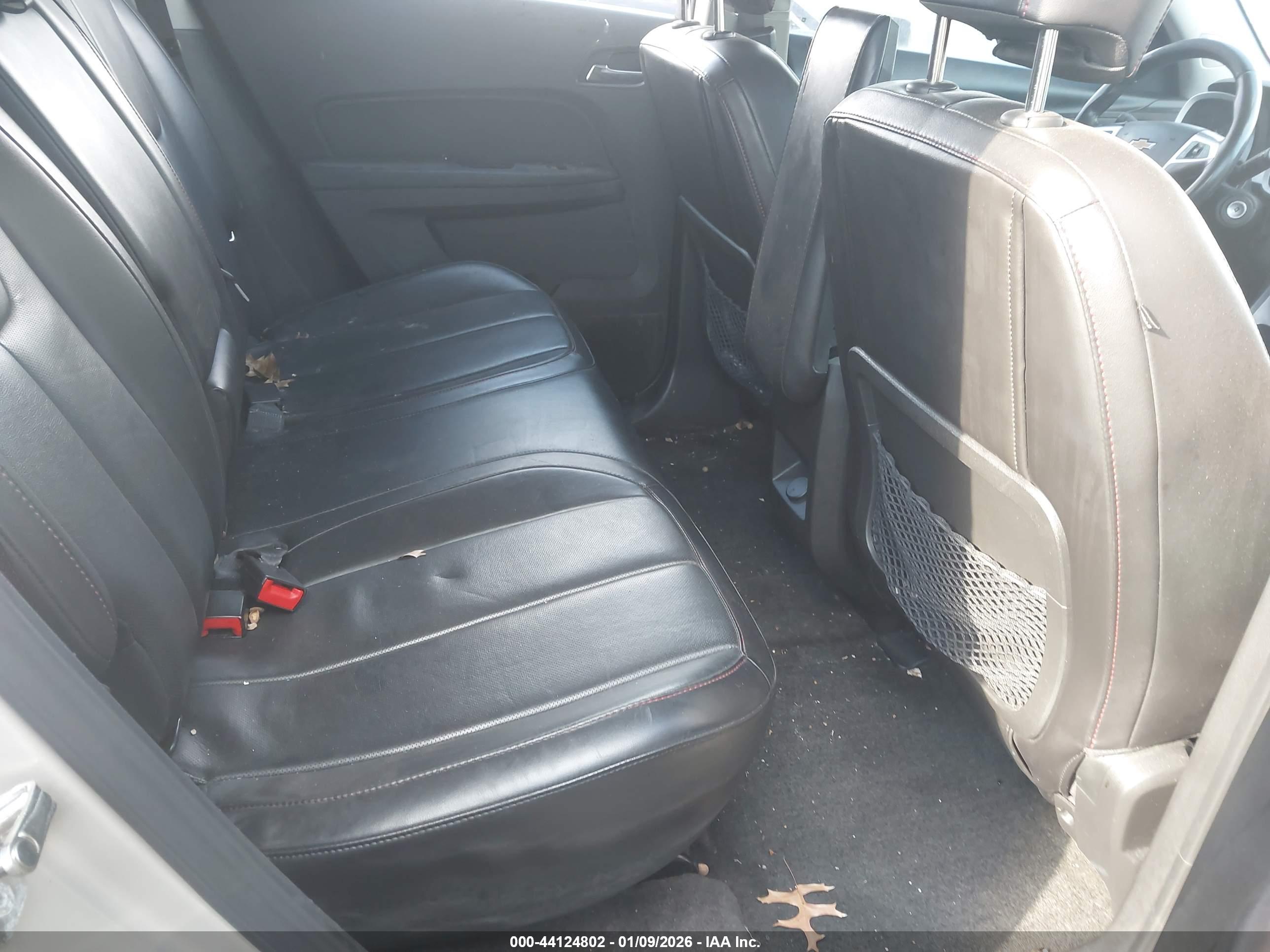 CHEVROLET EQUINOX image 8