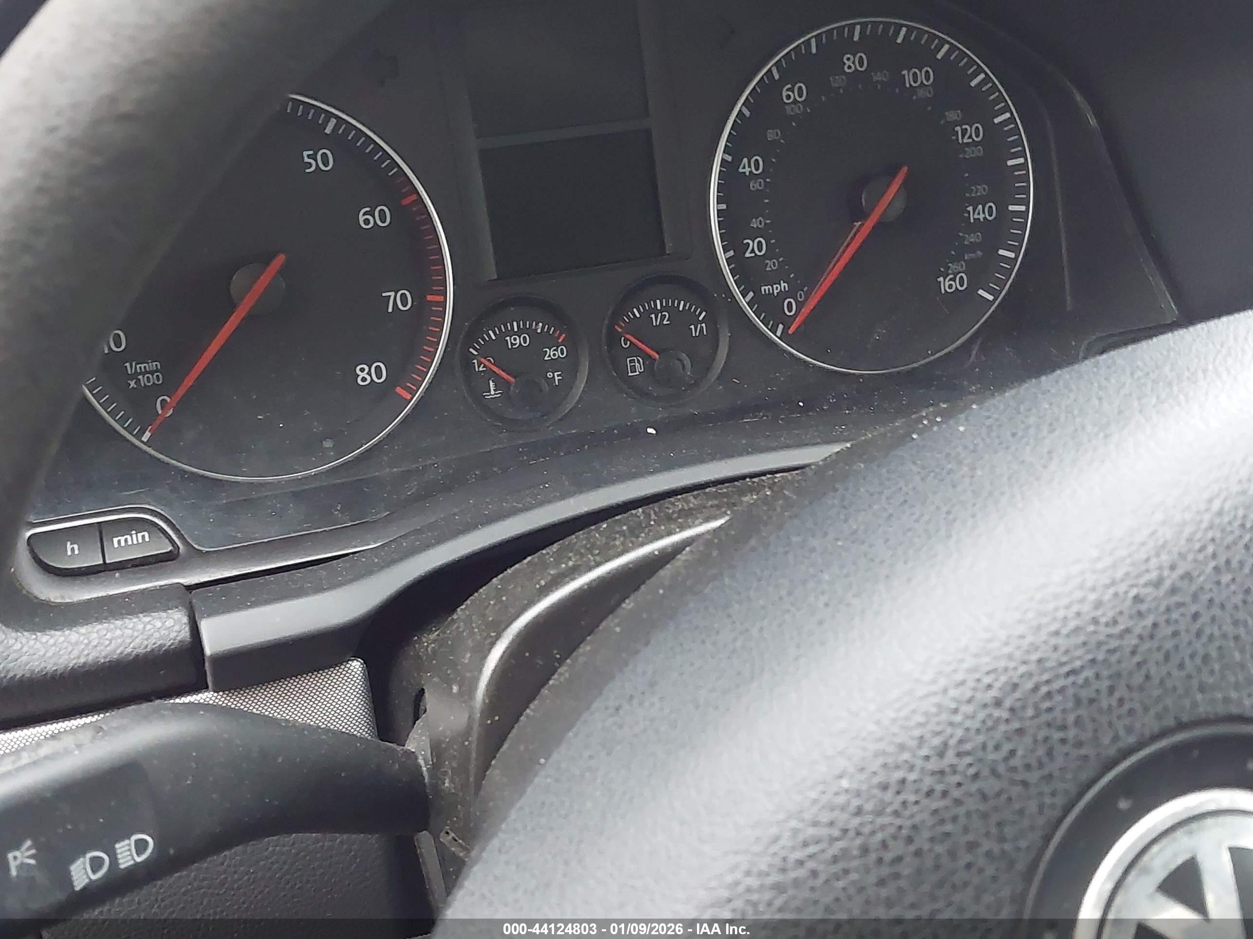VOLKSWAGEN JETTA image 7