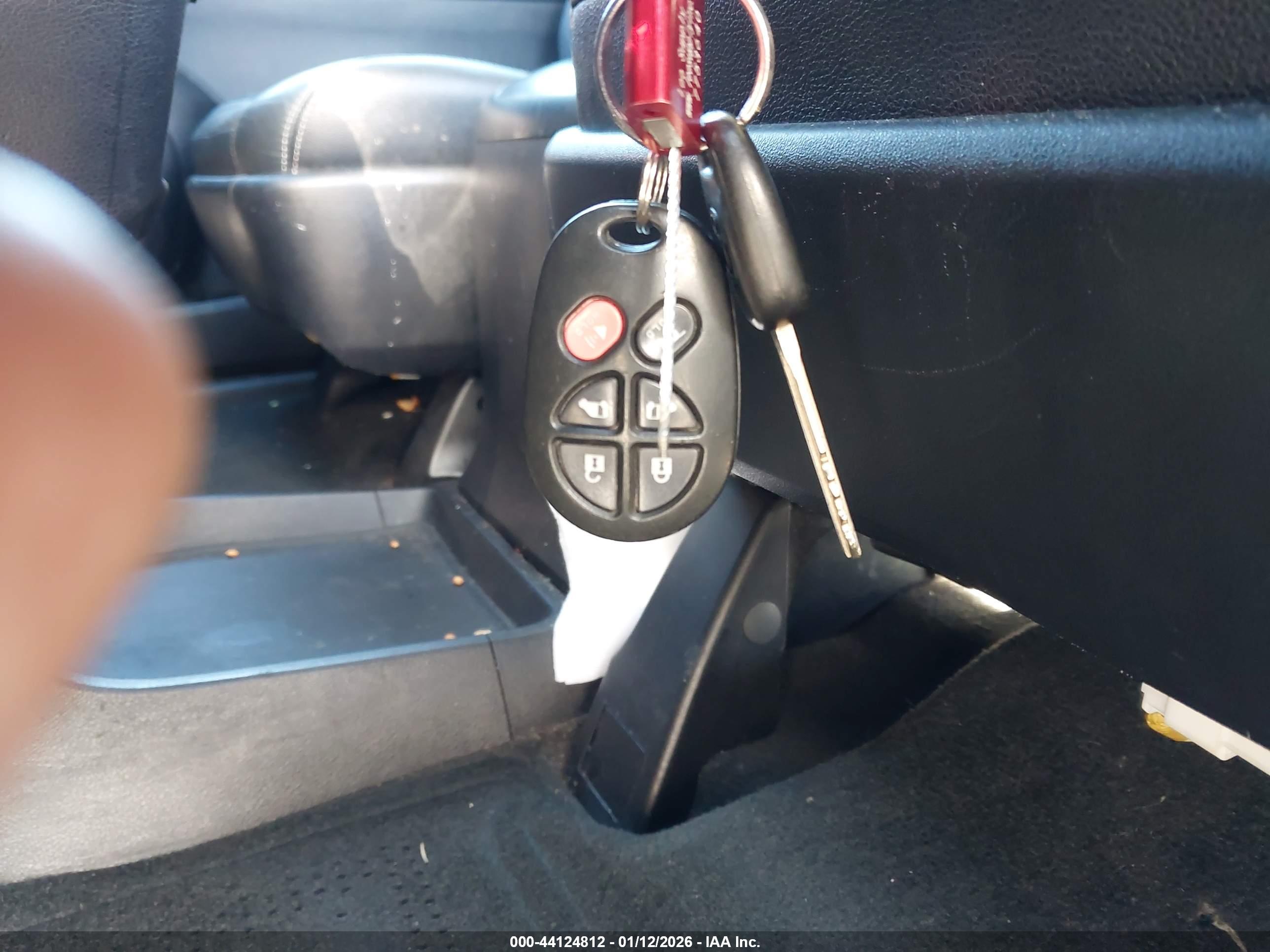 TOYOTA SIENNA image 11