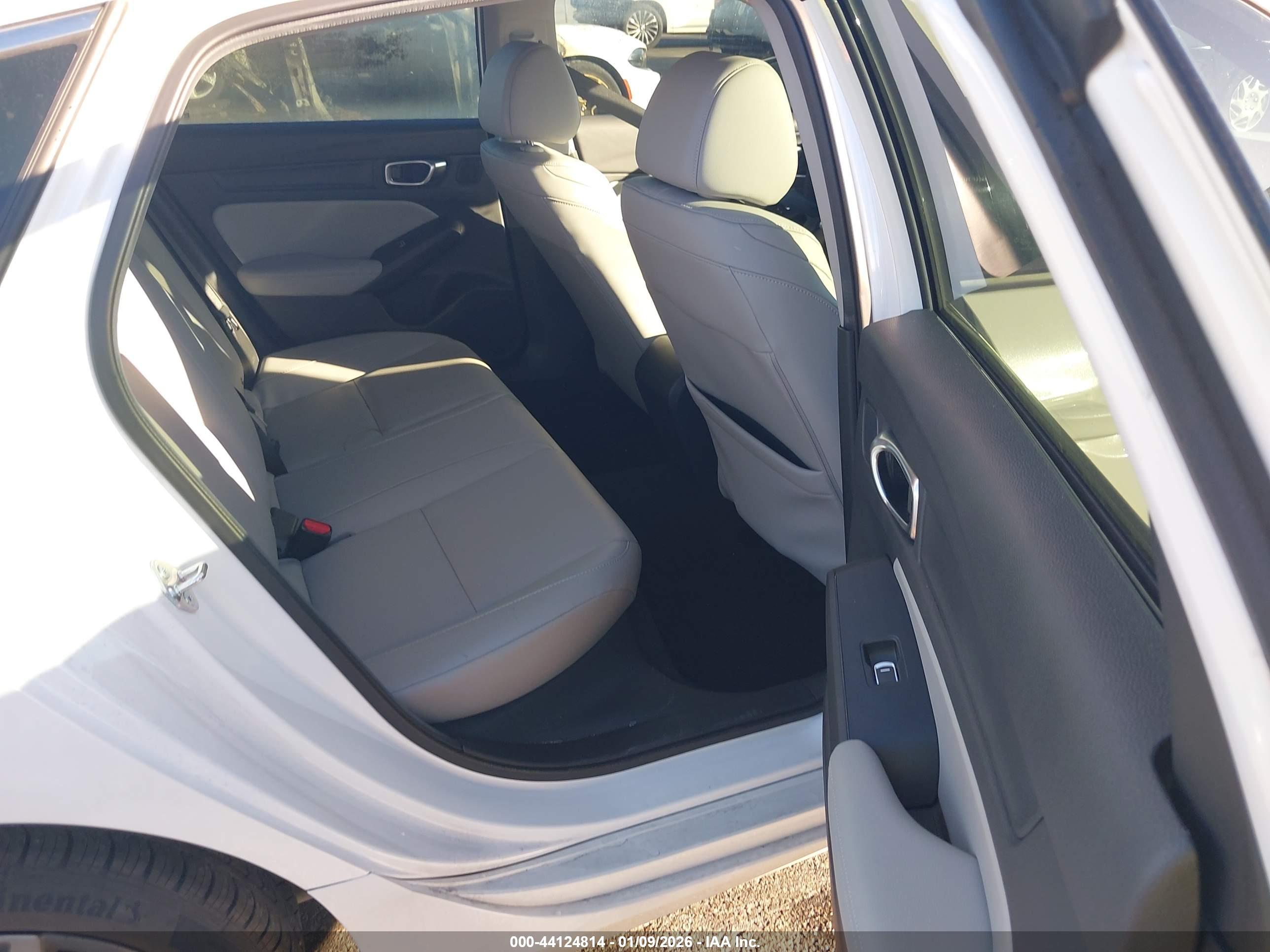 ACURA INTEGRA image 8