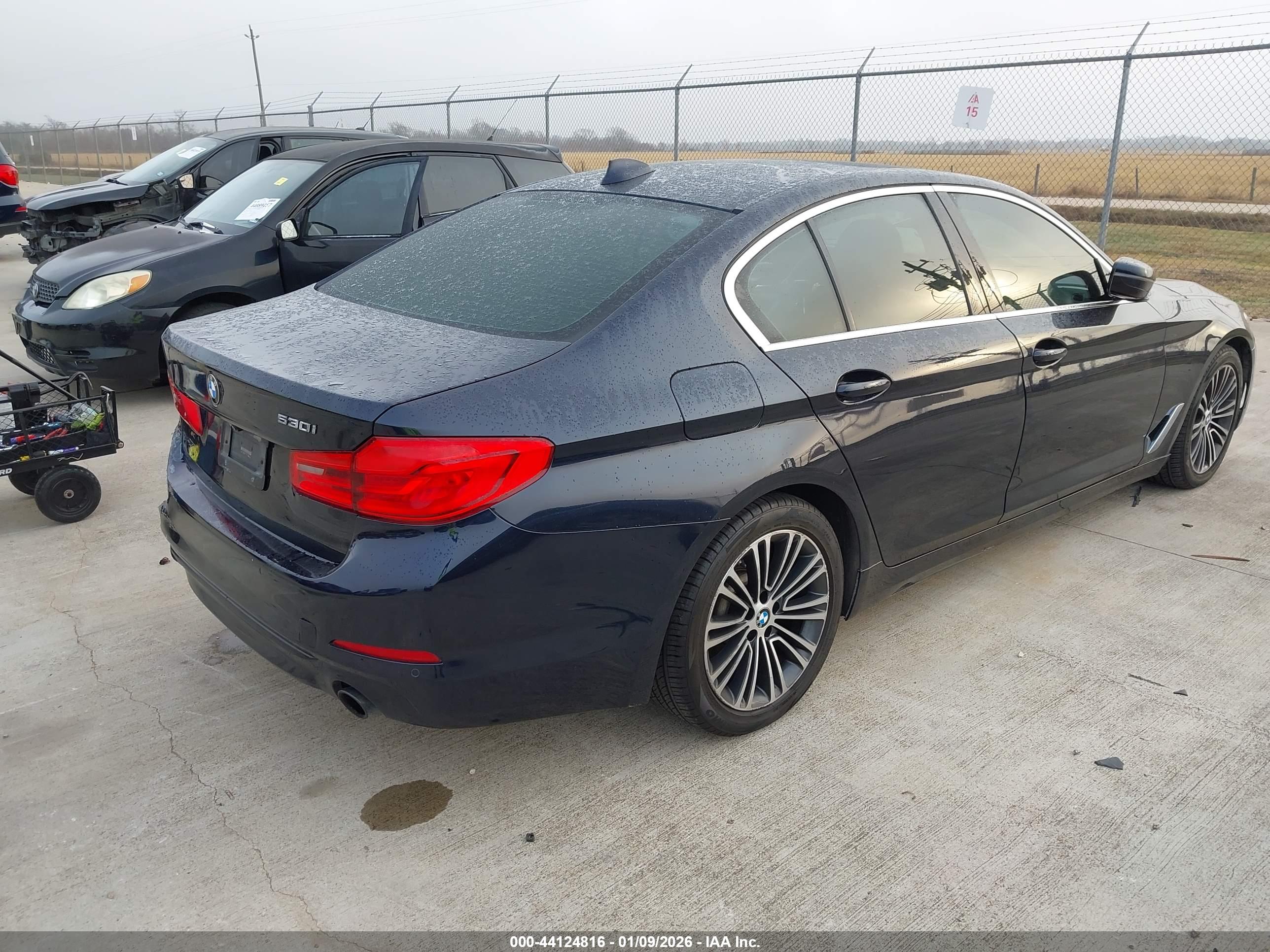 BMW 530I image 4