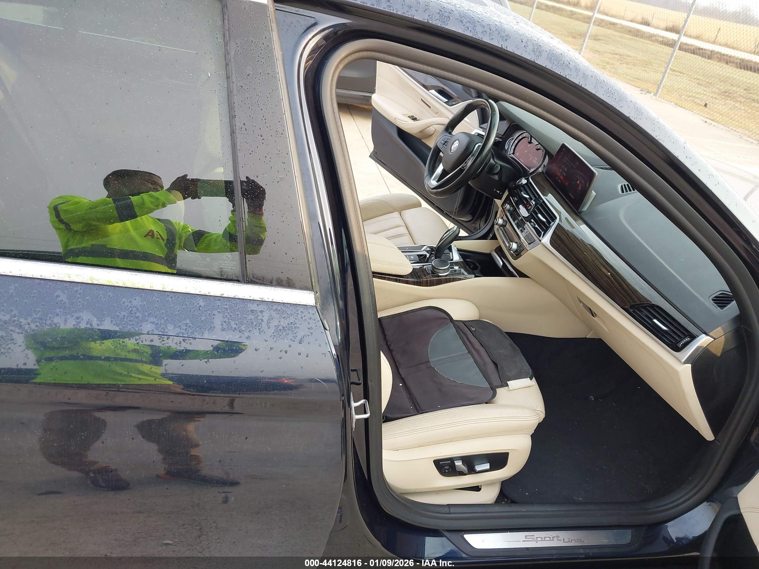 BMW 530I image 5