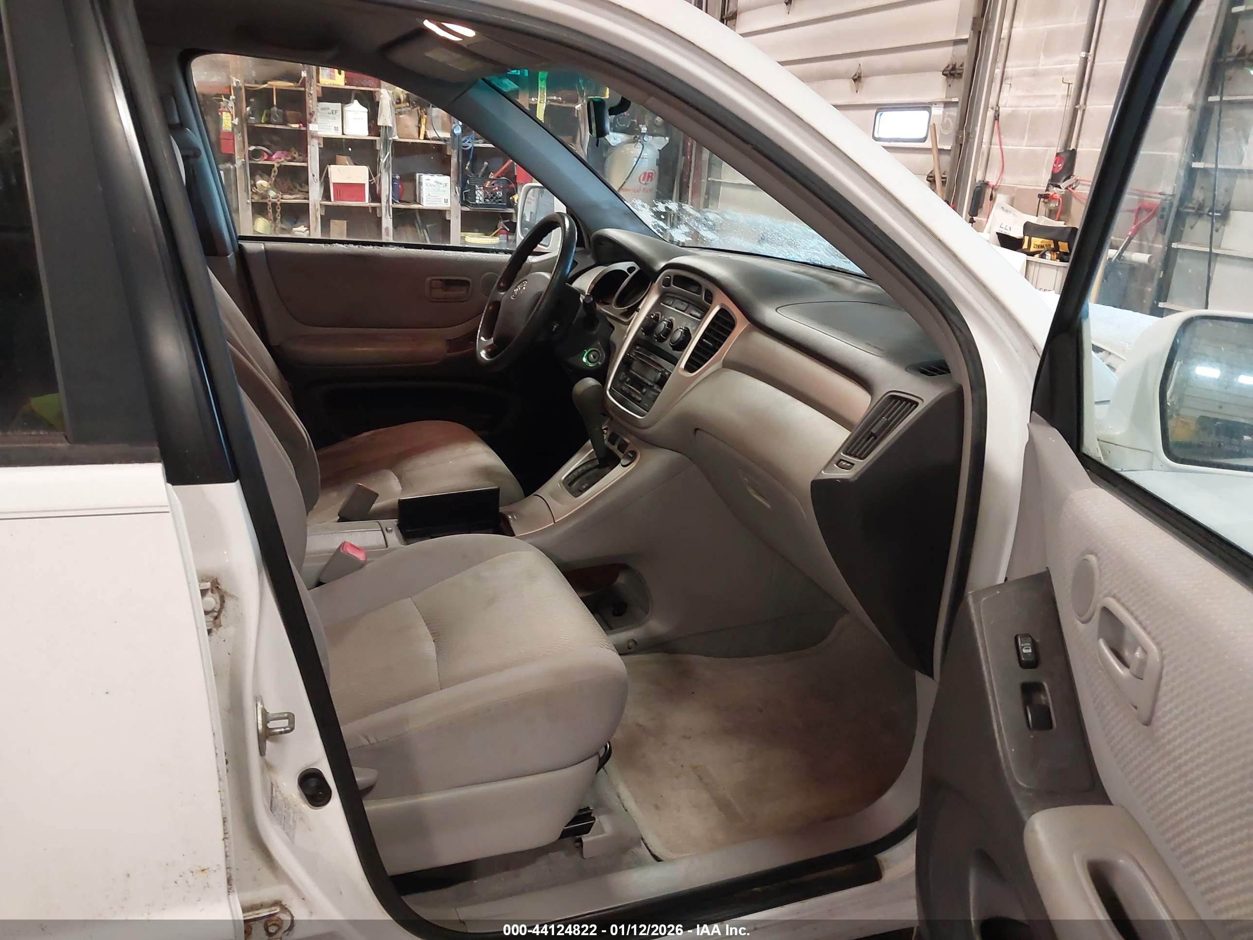 TOYOTA HIGHLANDER image 5
