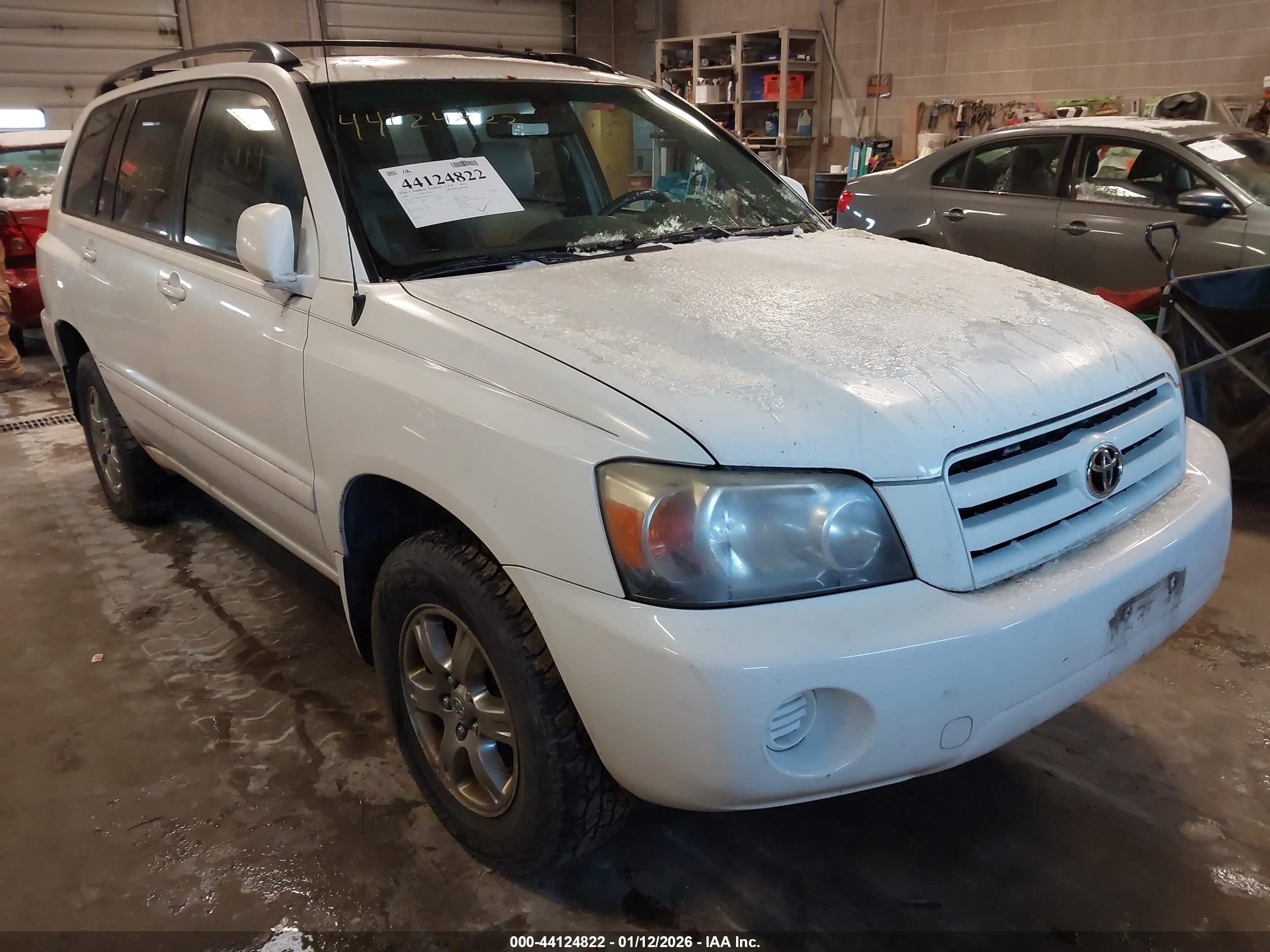 TOYOTA HIGHLANDER image 6