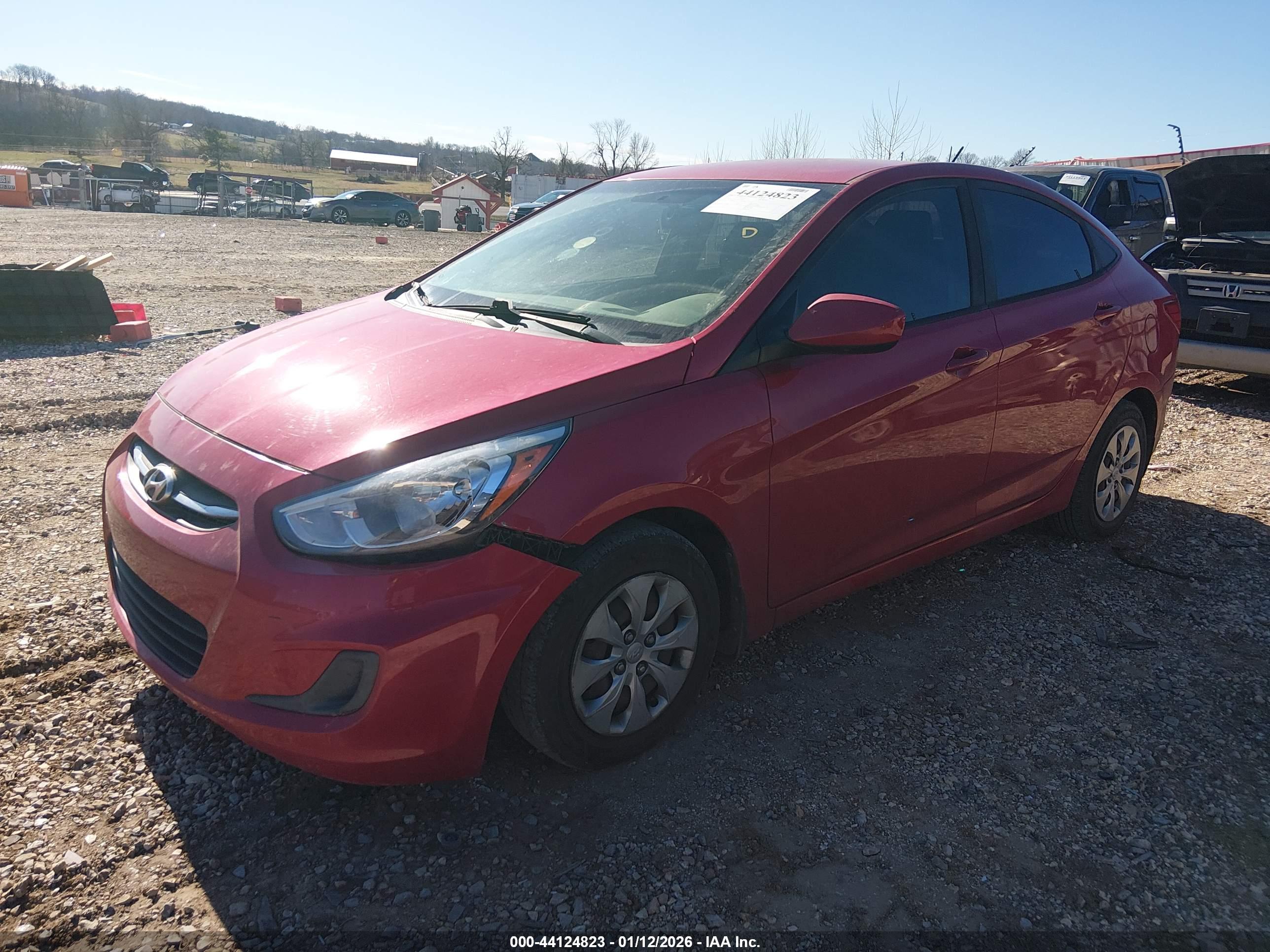 HYUNDAI ACCENT image 2