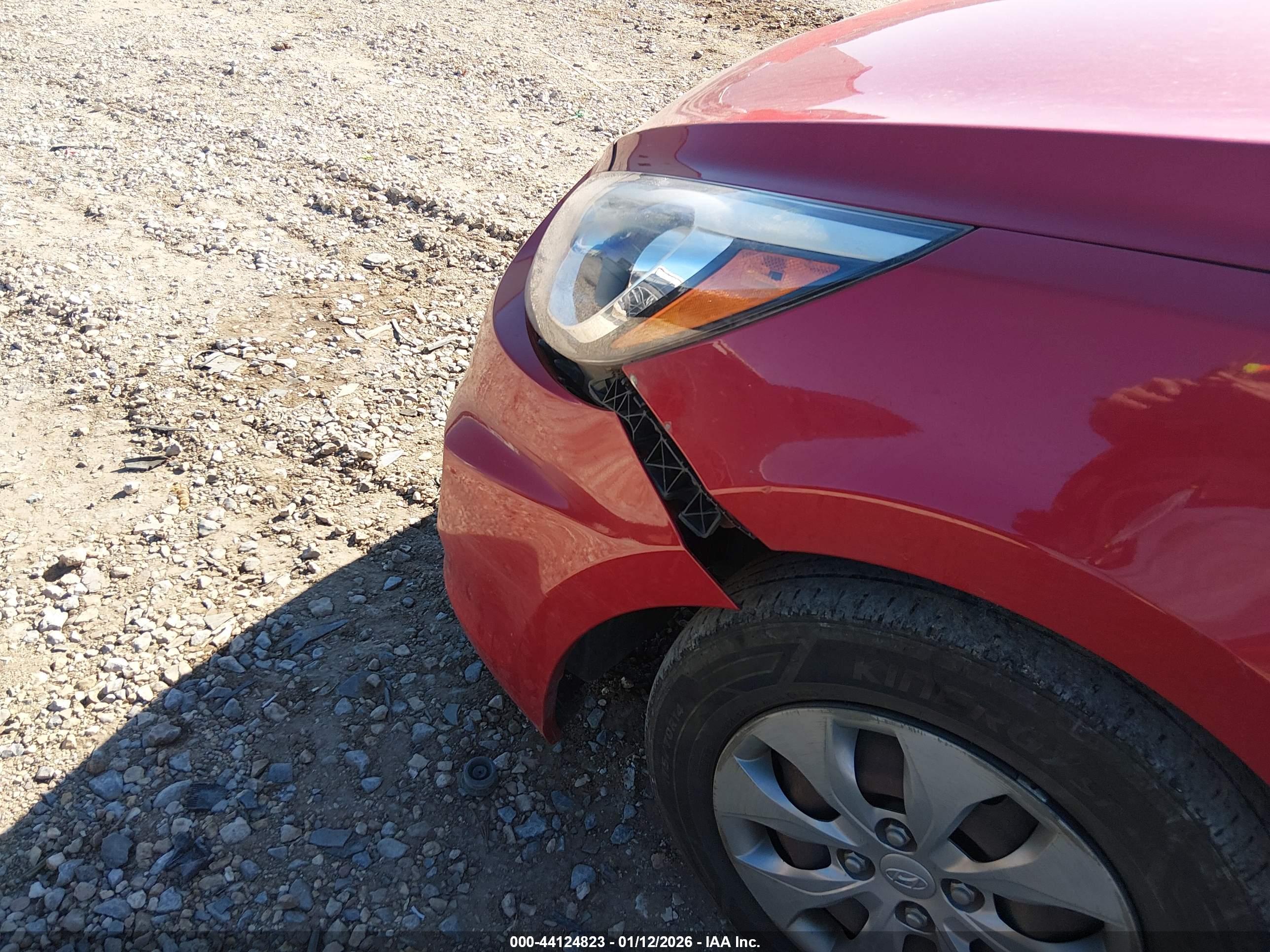 HYUNDAI ACCENT image 6