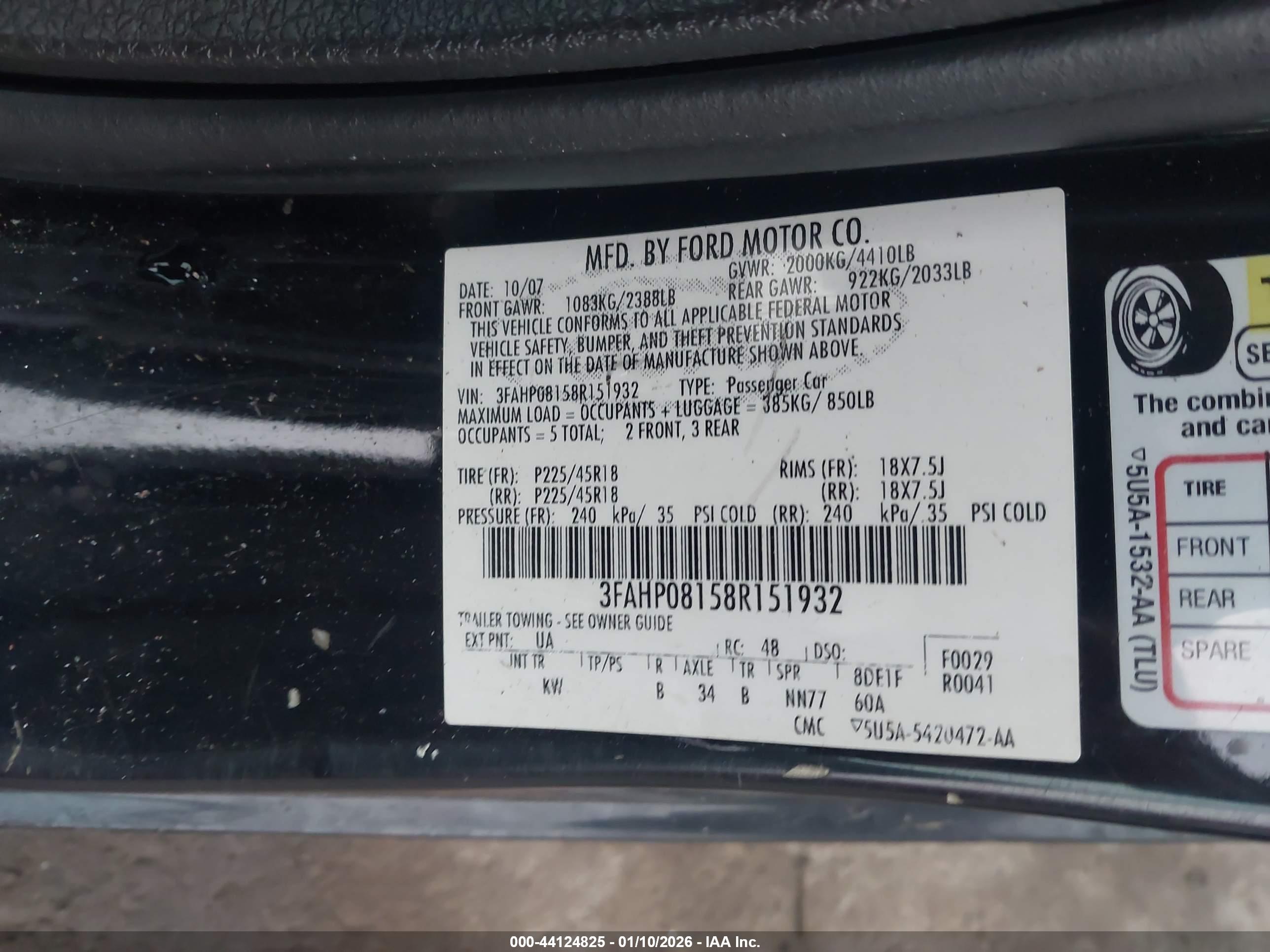 FORD FUSION image 9