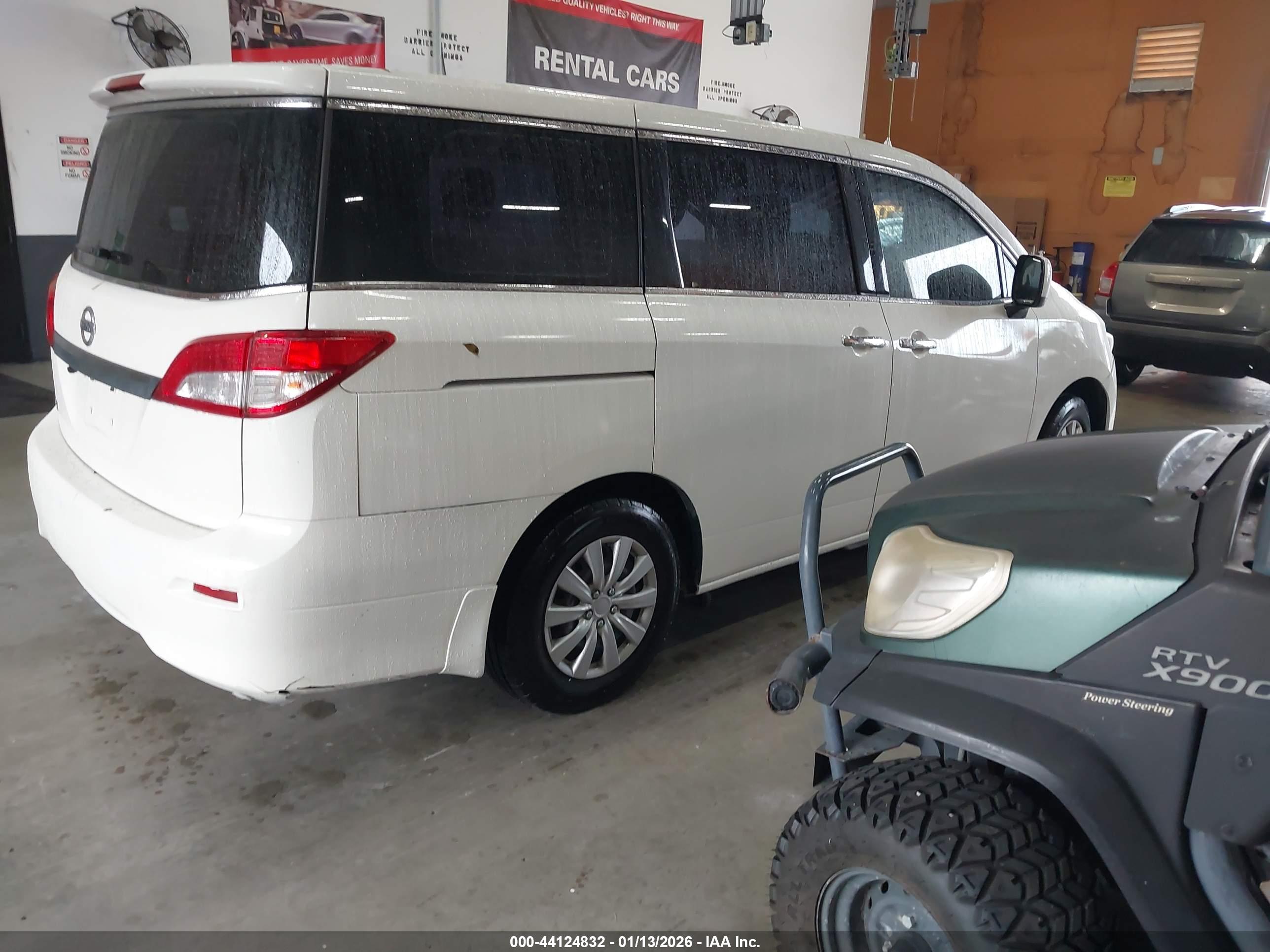 NISSAN QUEST image 4