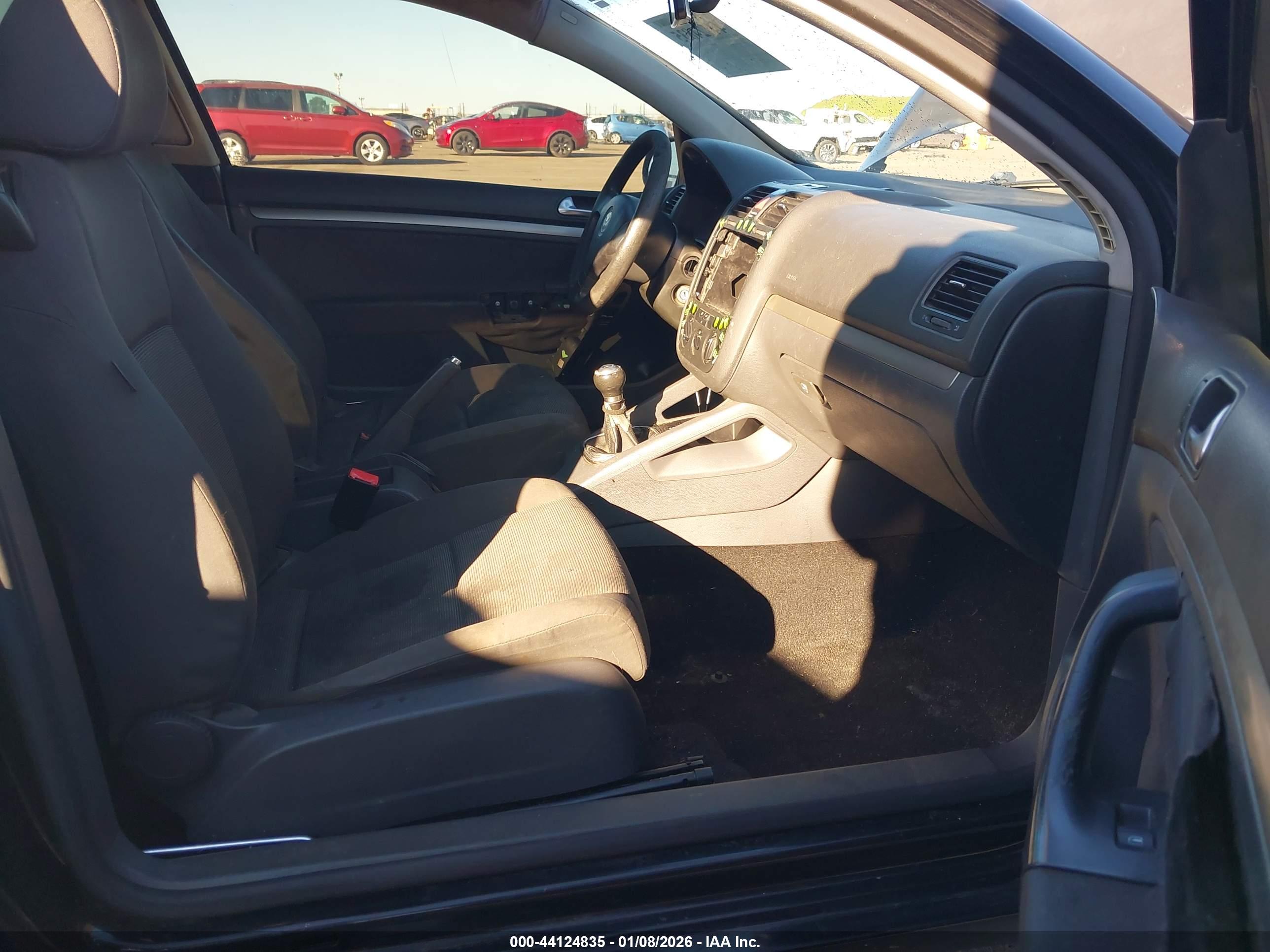 VOLKSWAGEN RABBIT image 5