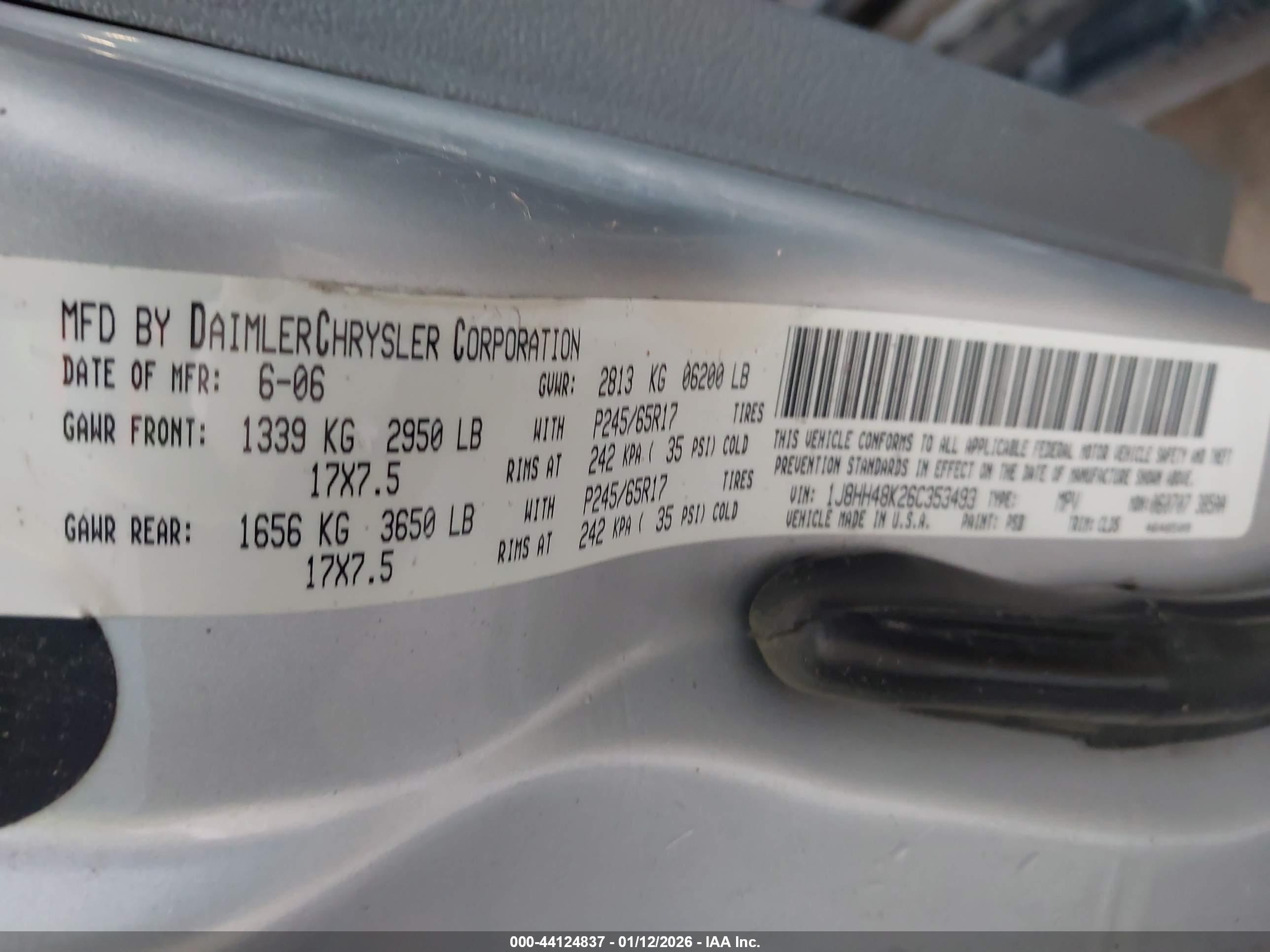 JEEP COMMANDER image 9