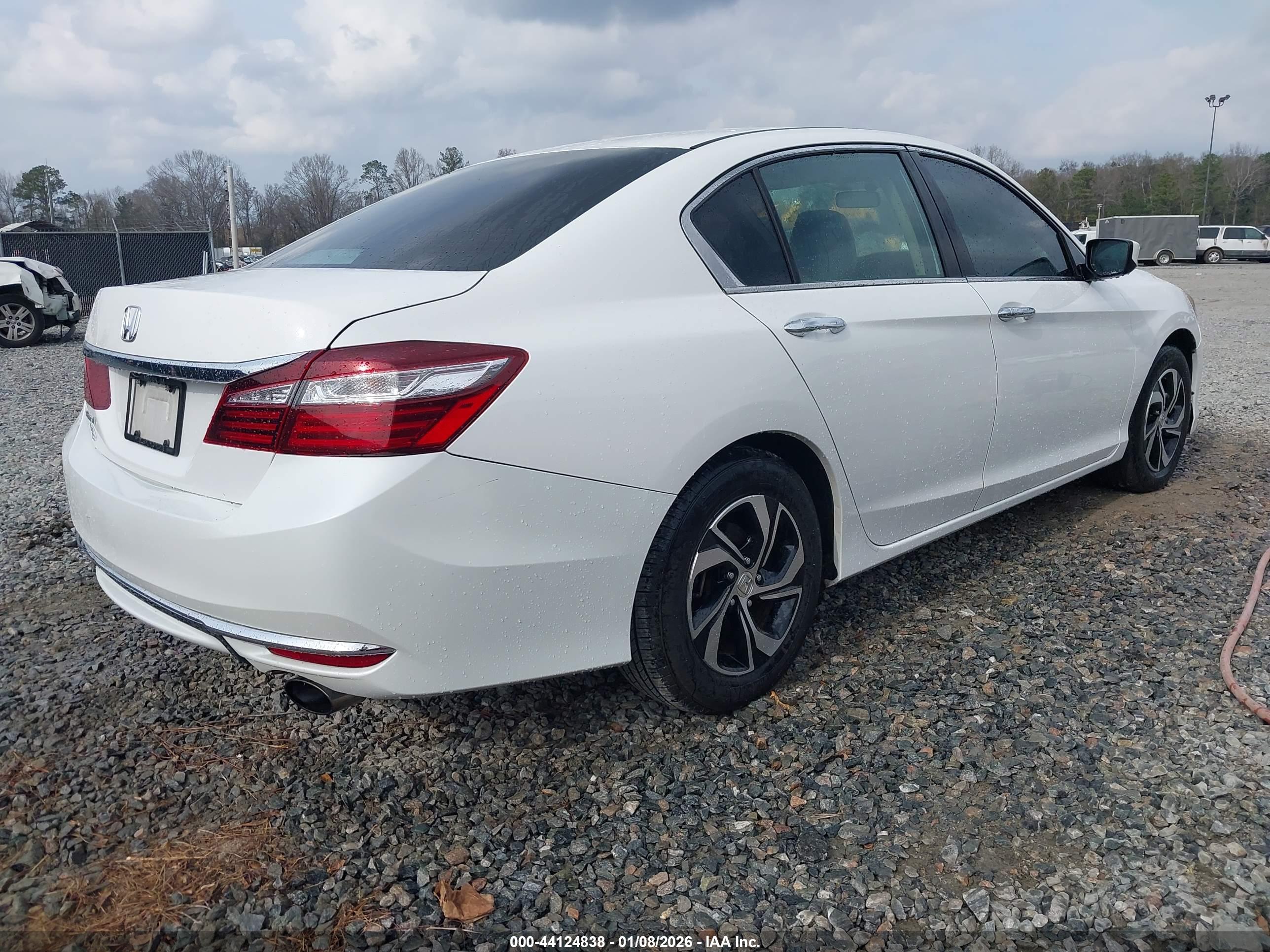 HONDA ACCORD image 4