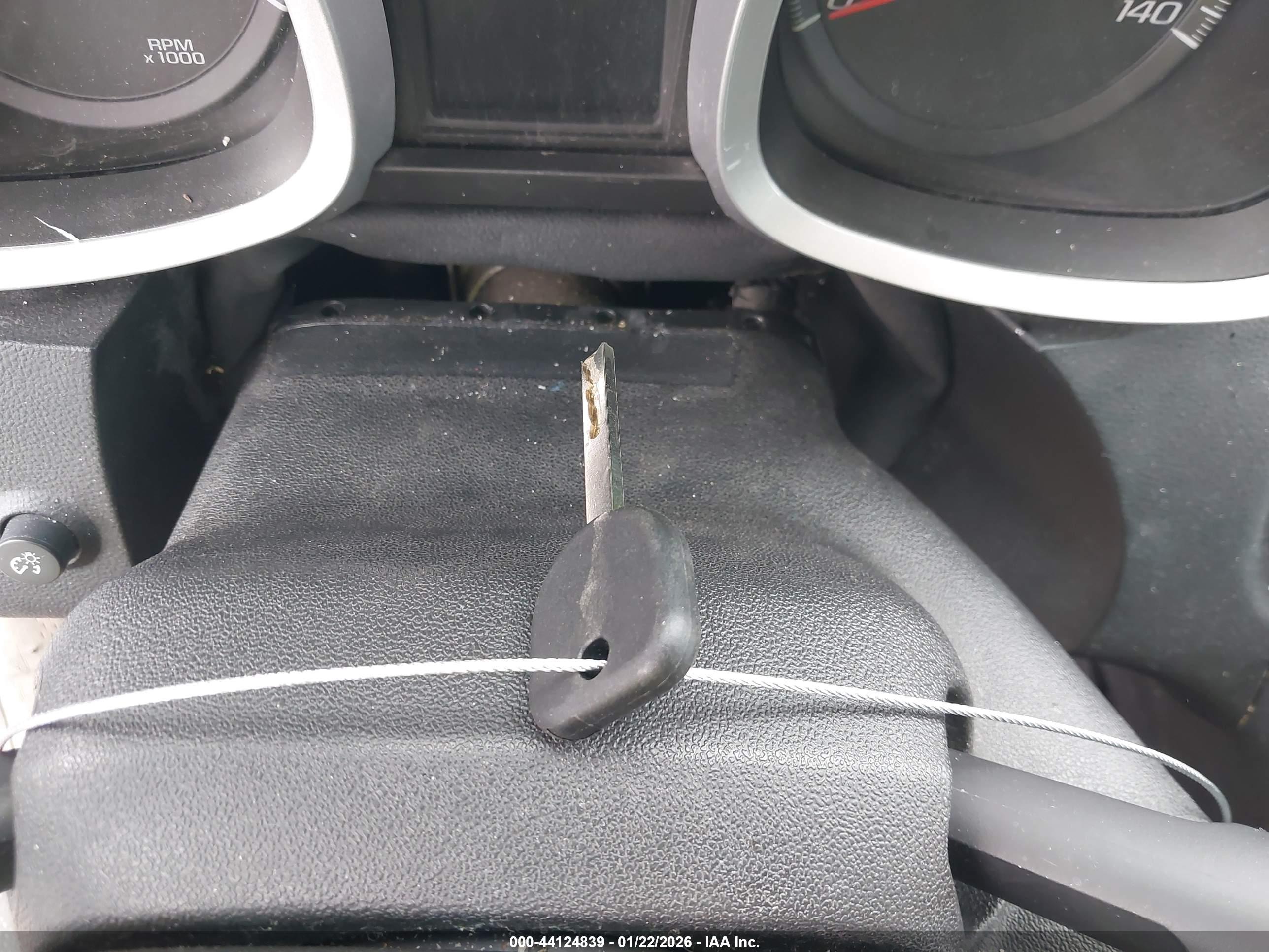 CHEVROLET EQUINOX image 11