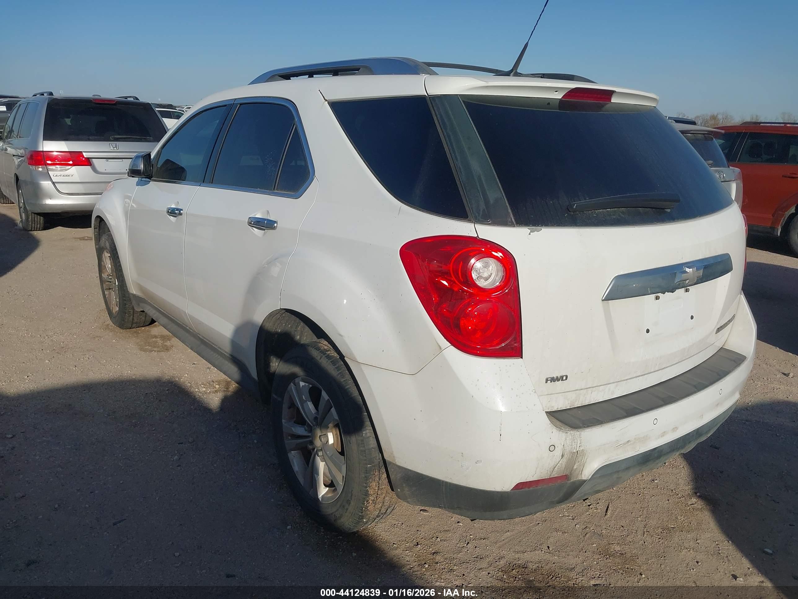 CHEVROLET EQUINOX image 3