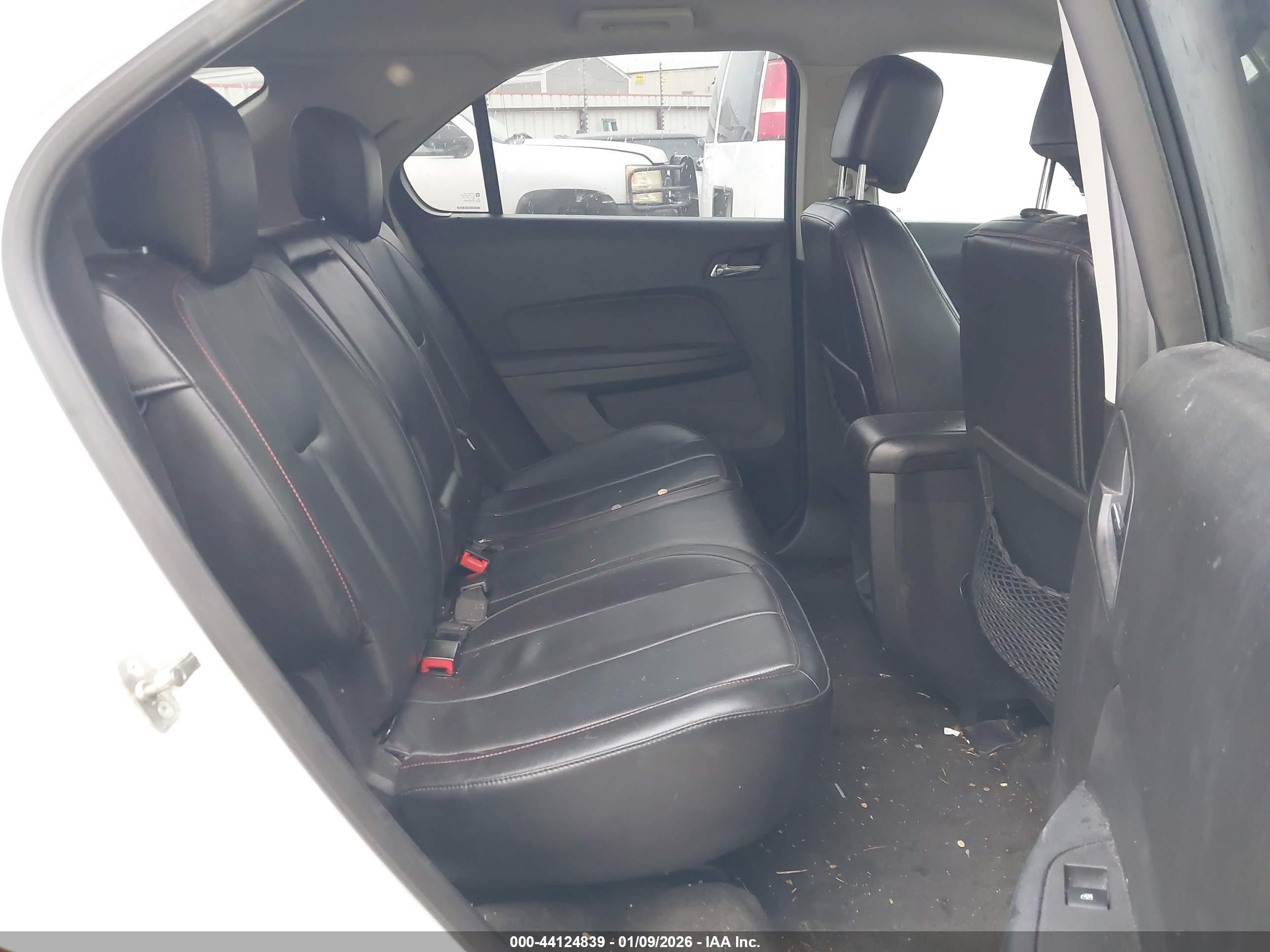 CHEVROLET EQUINOX image 8