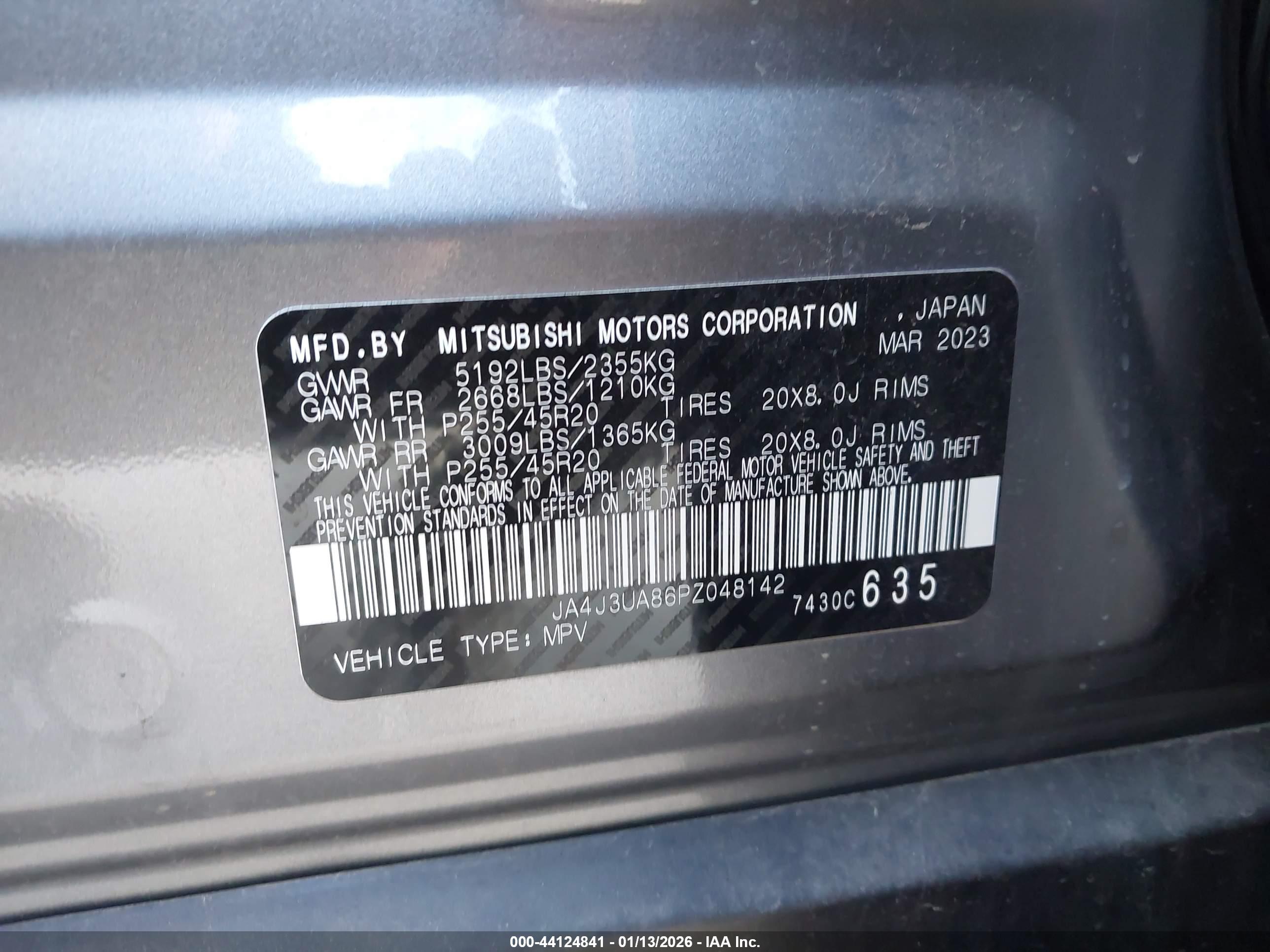 MITSUBISHI OUTLANDER image 9