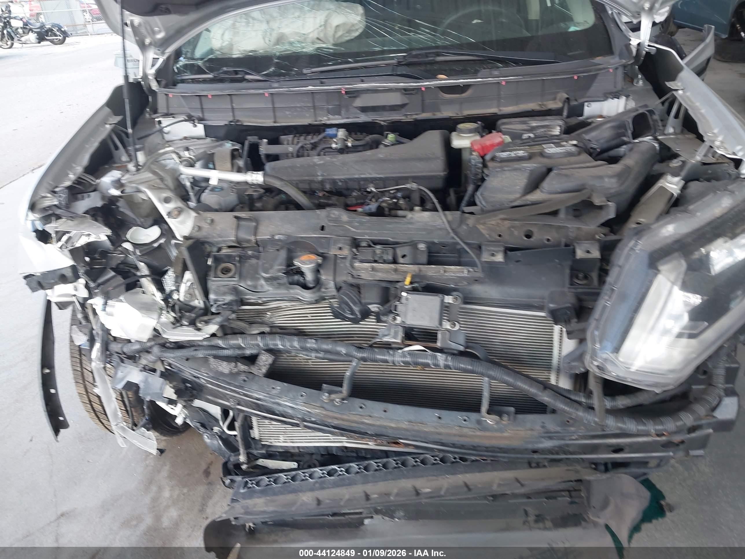 NISSAN ROGUE image 10