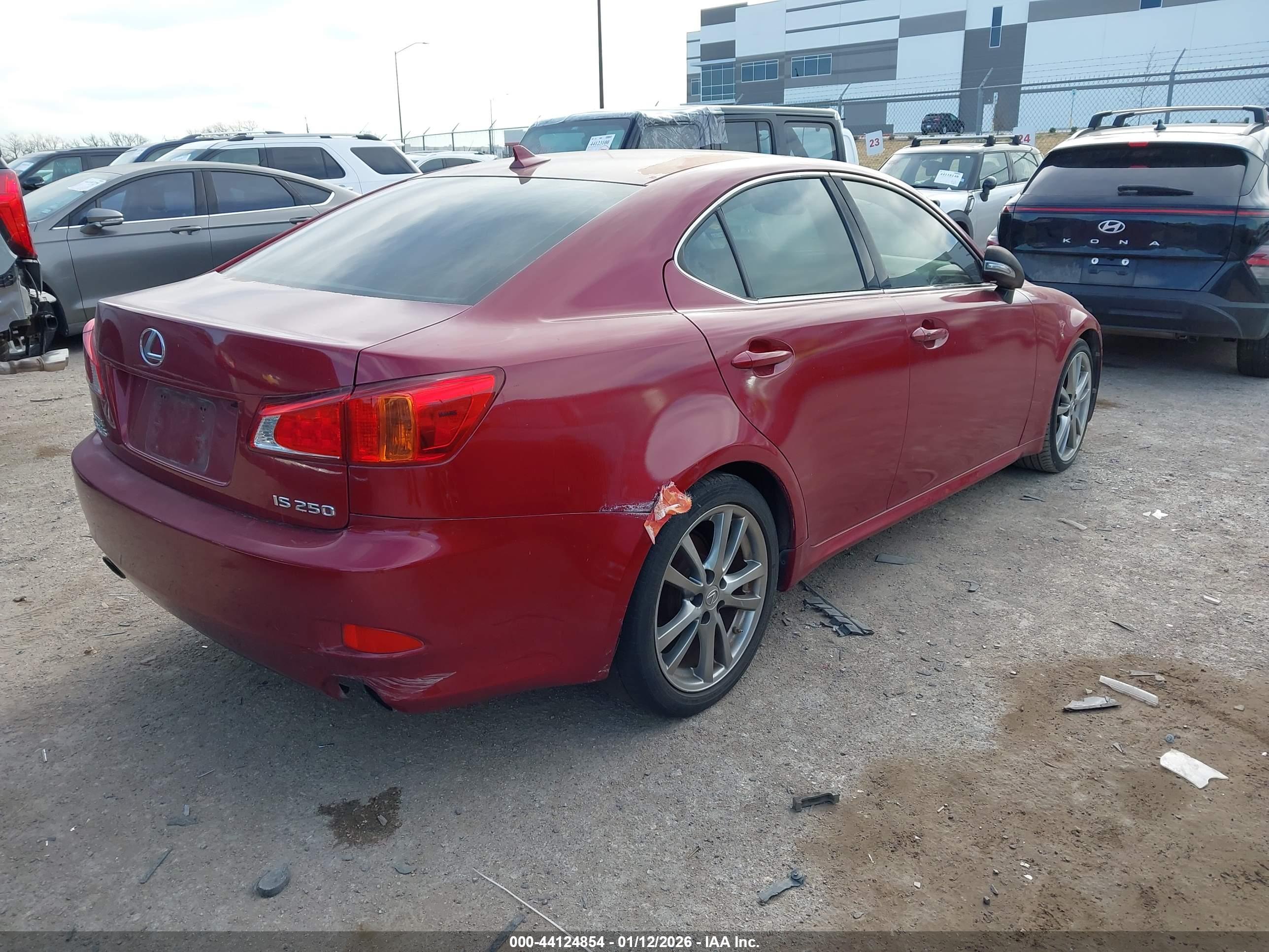 LEXUS IS image 4