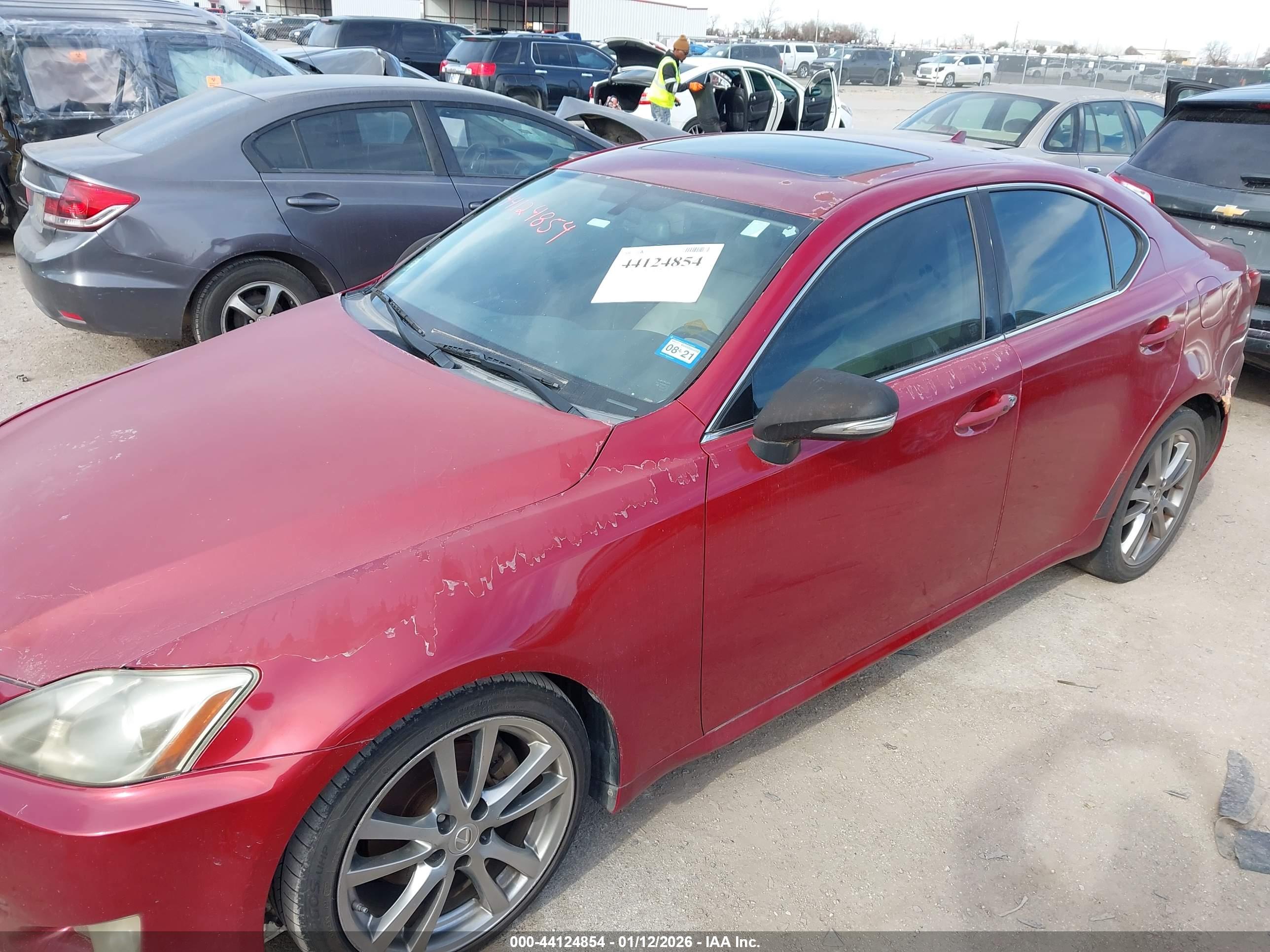 LEXUS IS image 6