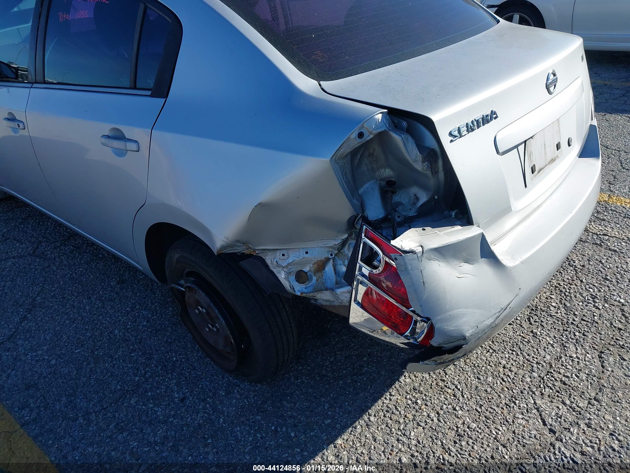 NISSAN SENTRA image 6