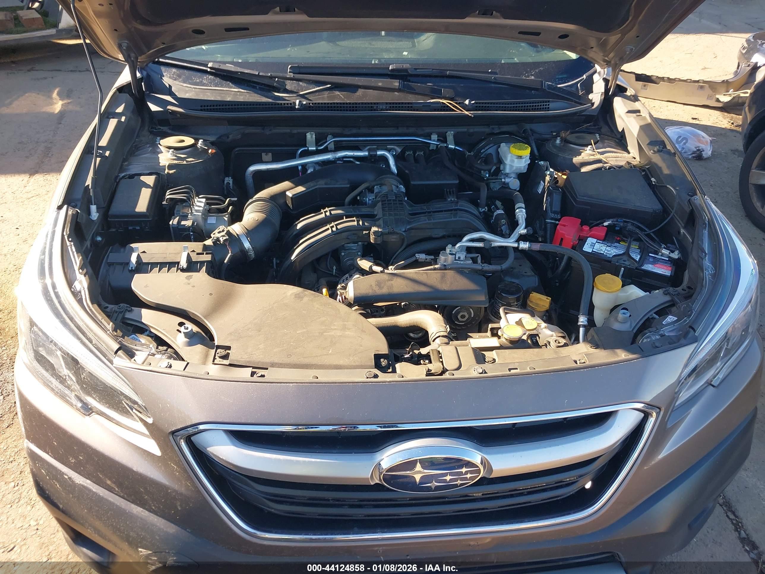 SUBARU OUTBACK image 10
