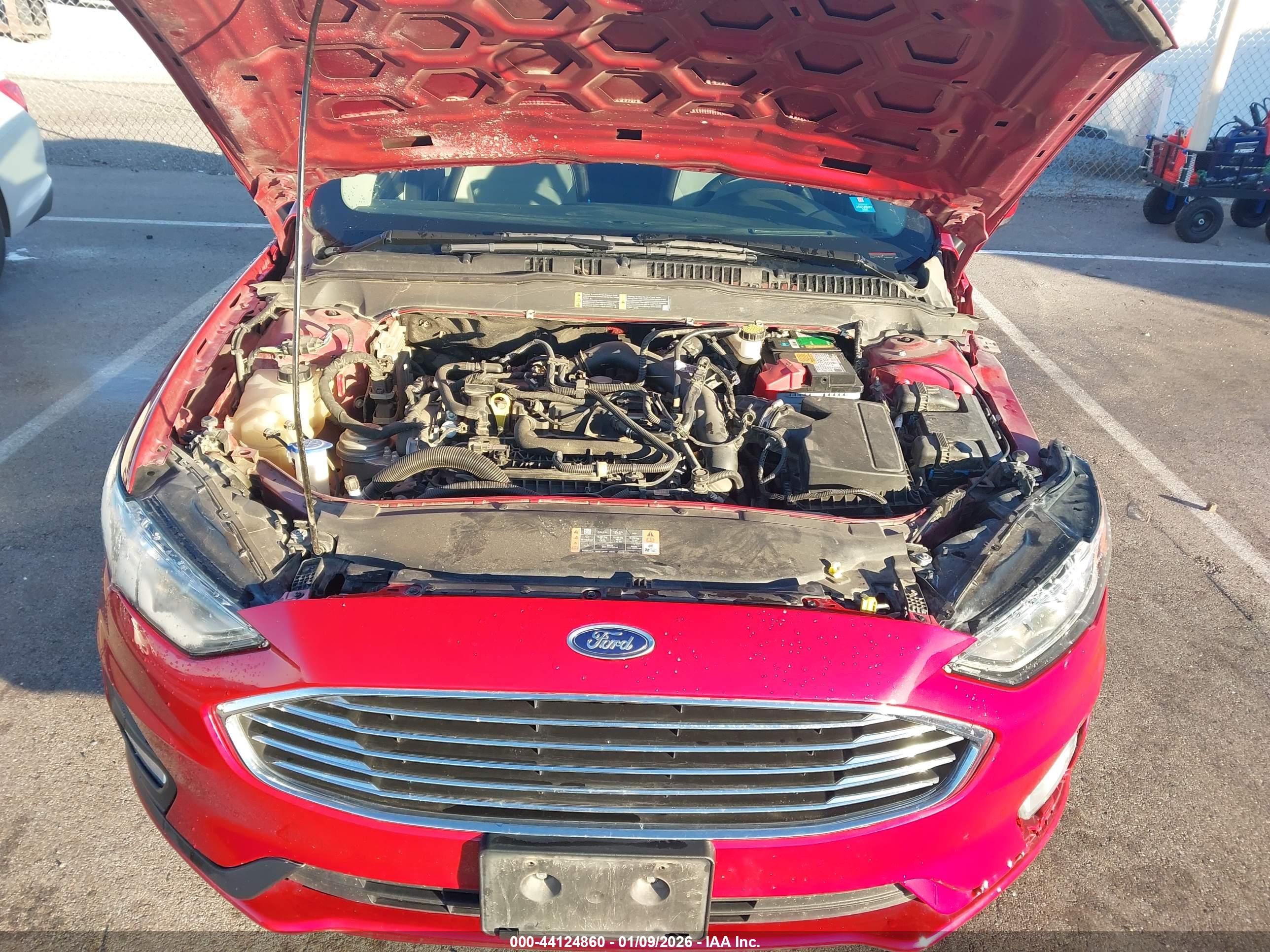 FORD FUSION image 10