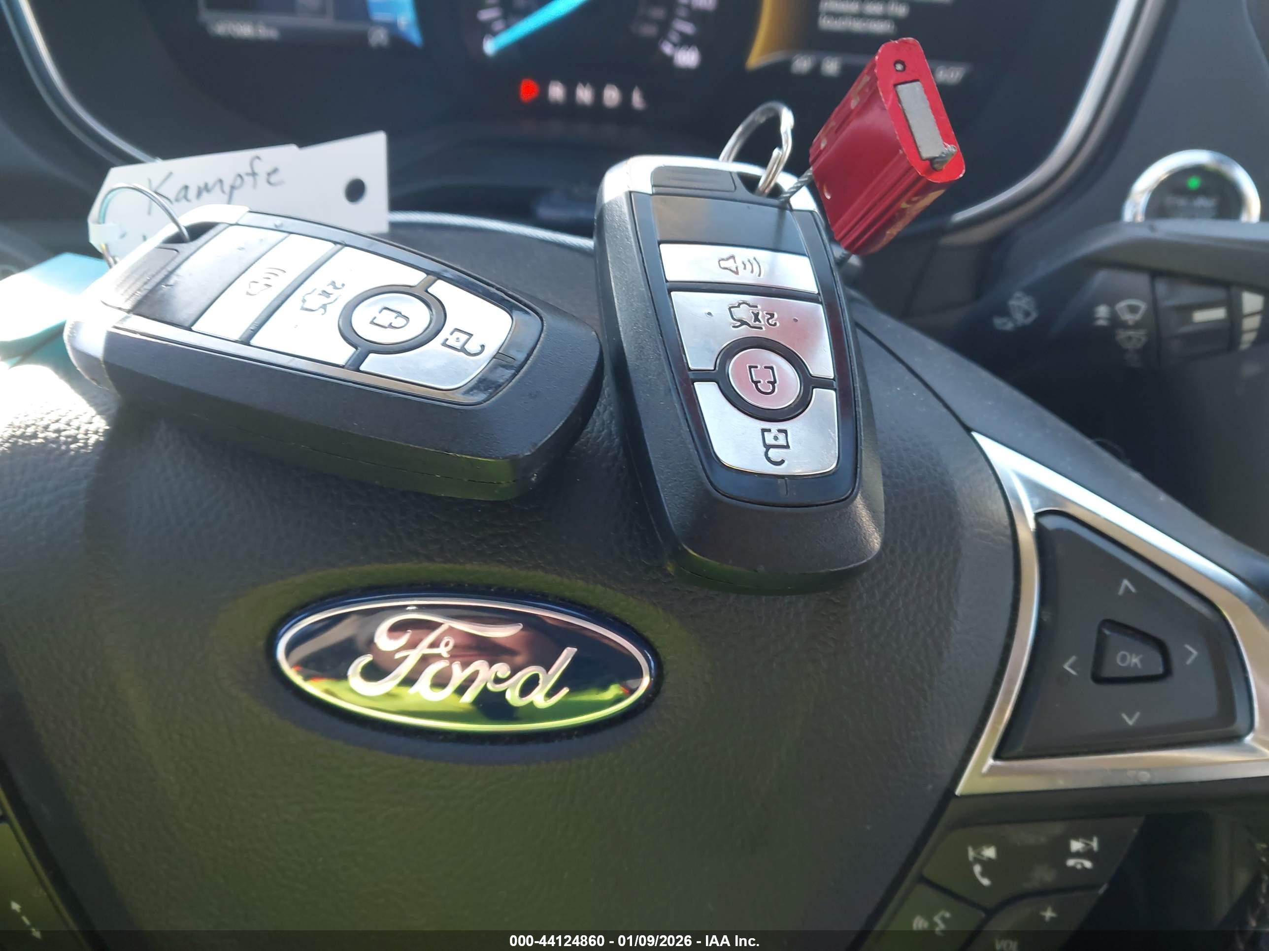 FORD FUSION image 11