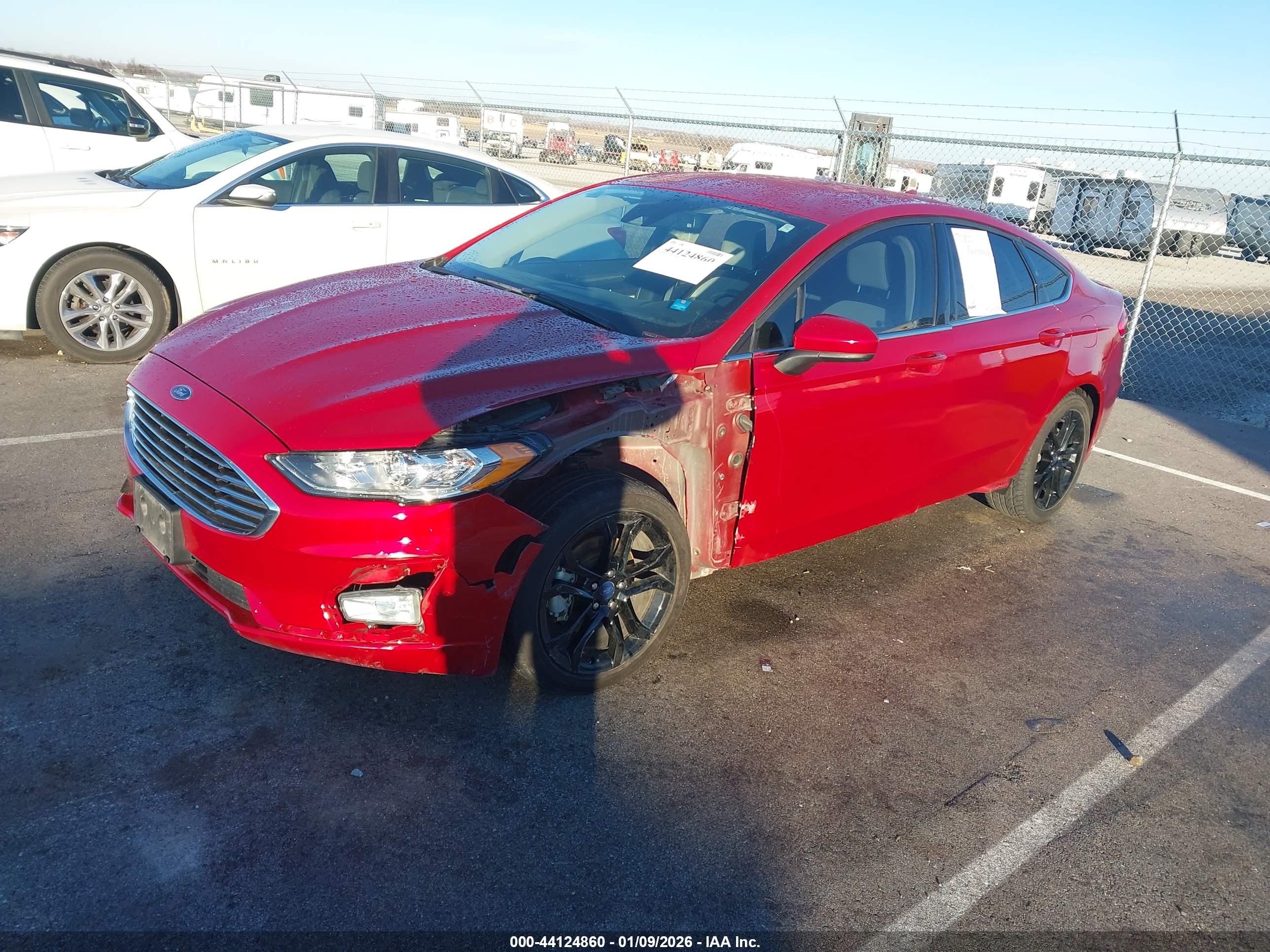 FORD FUSION image 2