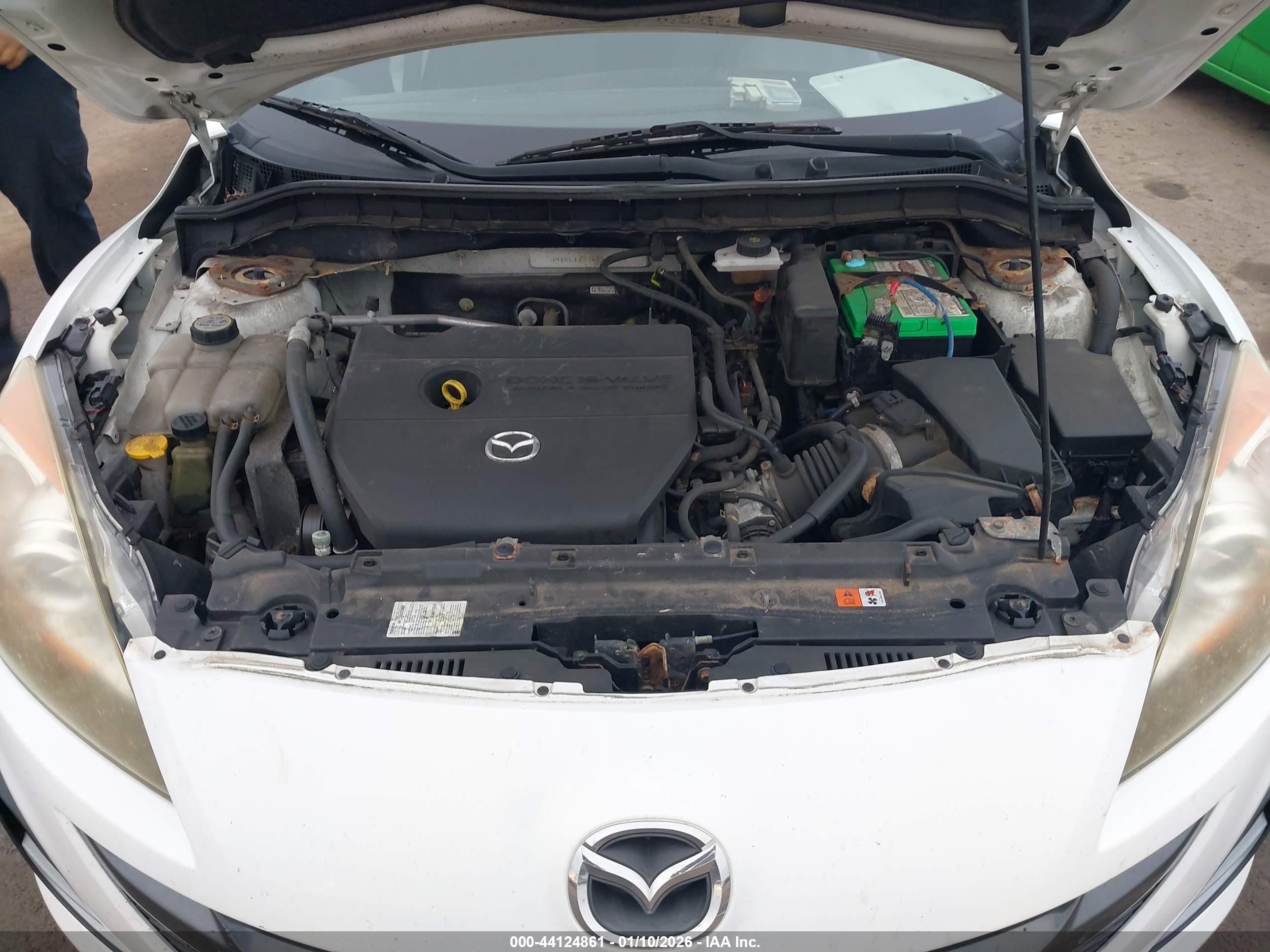 MAZDA MAZDA3 image 10