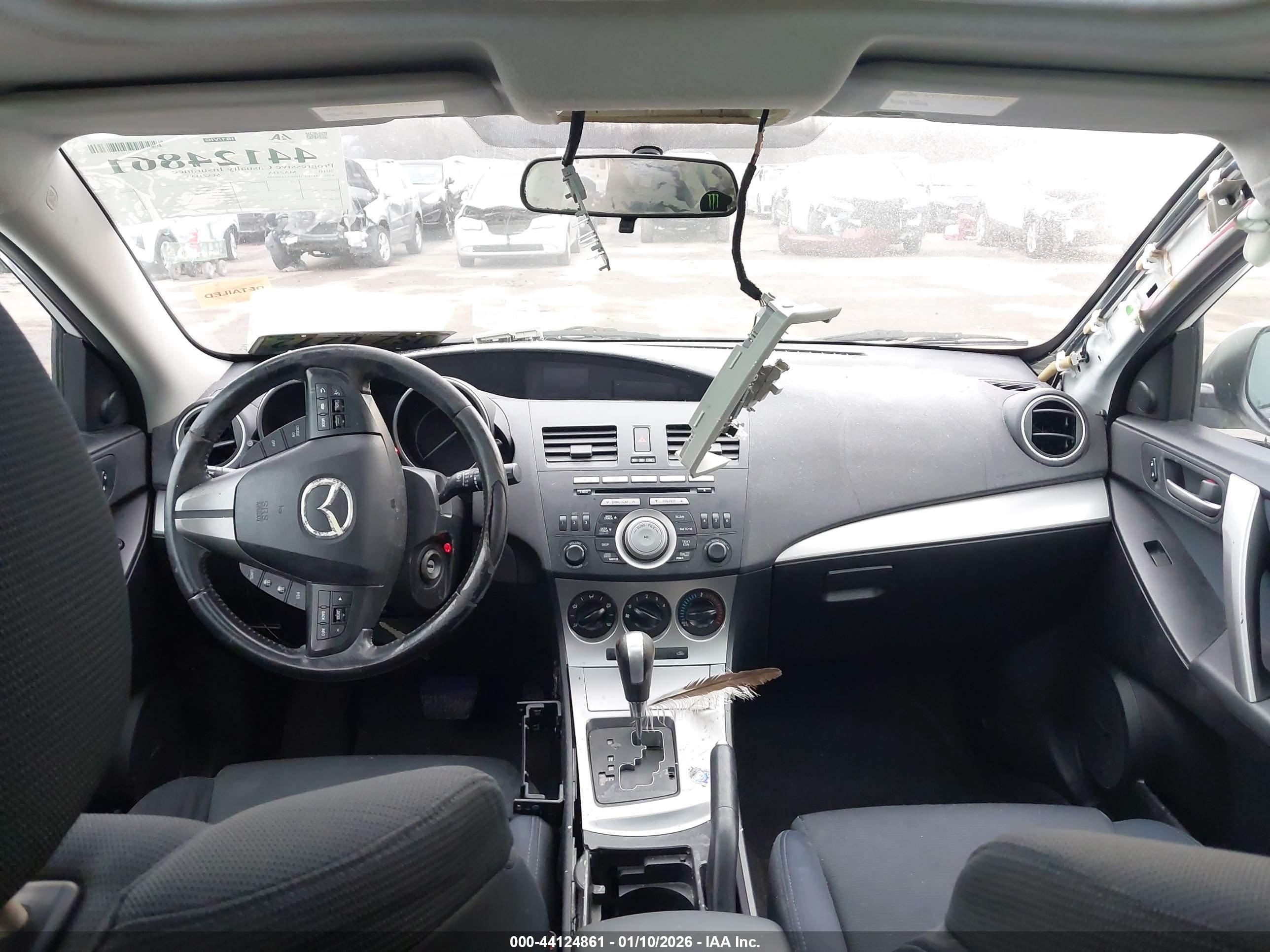 MAZDA MAZDA3 image 5