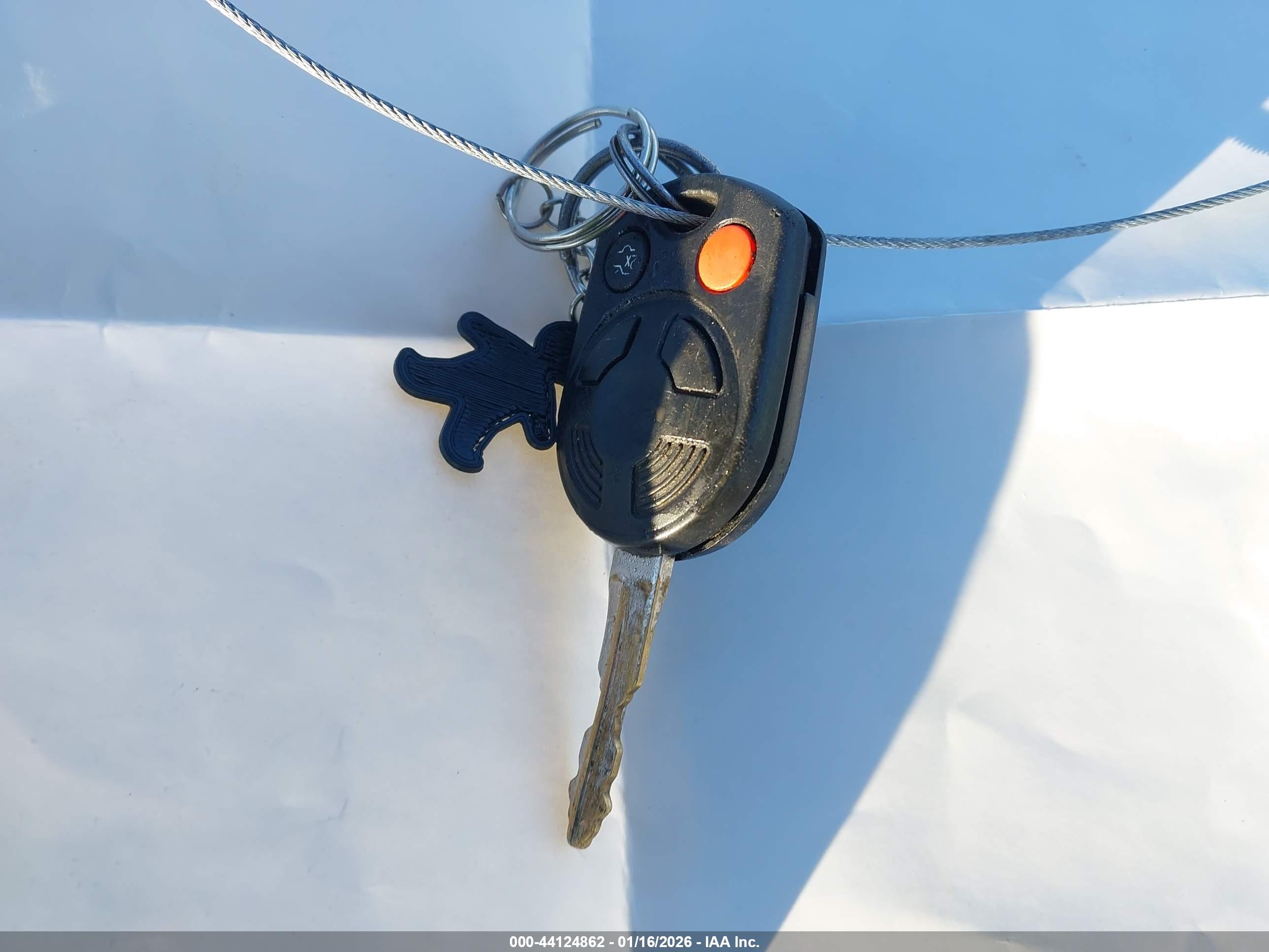 FORD FUSION image 11