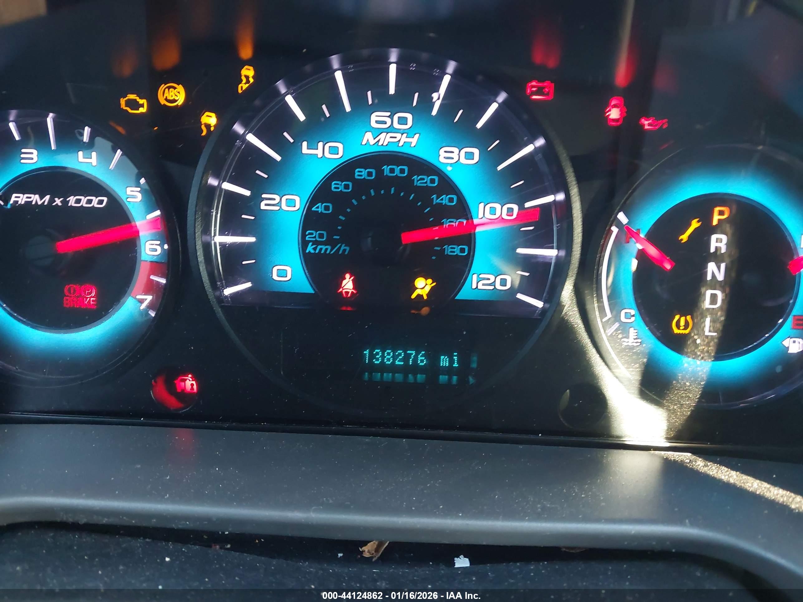 FORD FUSION image 7
