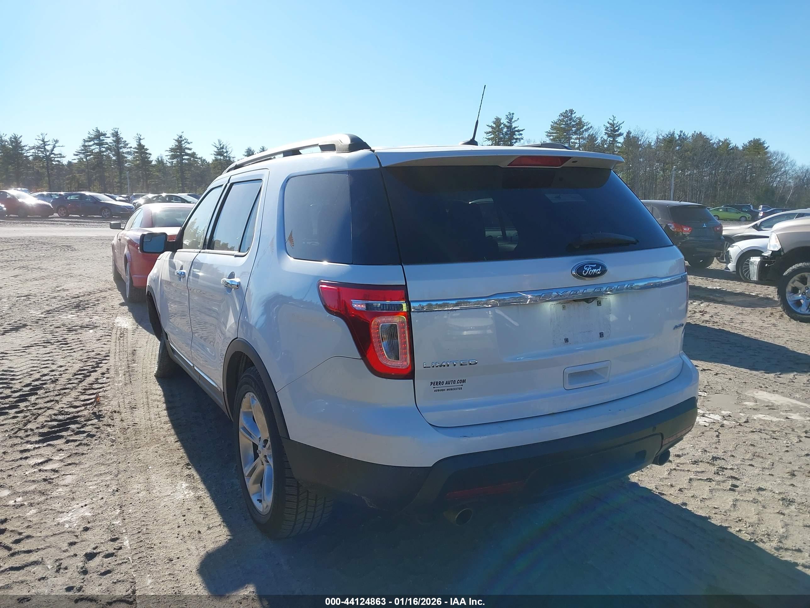 FORD EXPLORER image 3