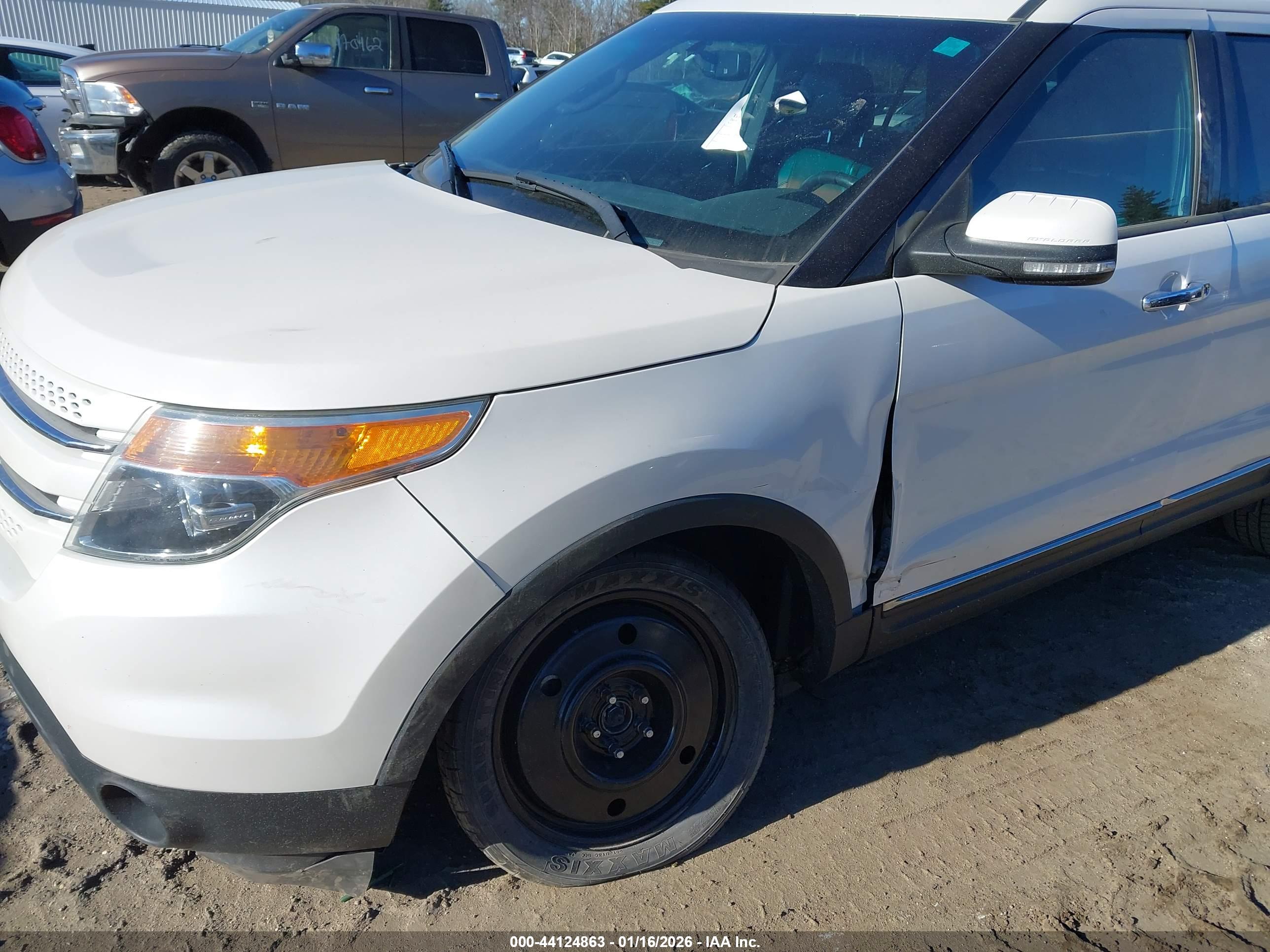FORD EXPLORER image 6