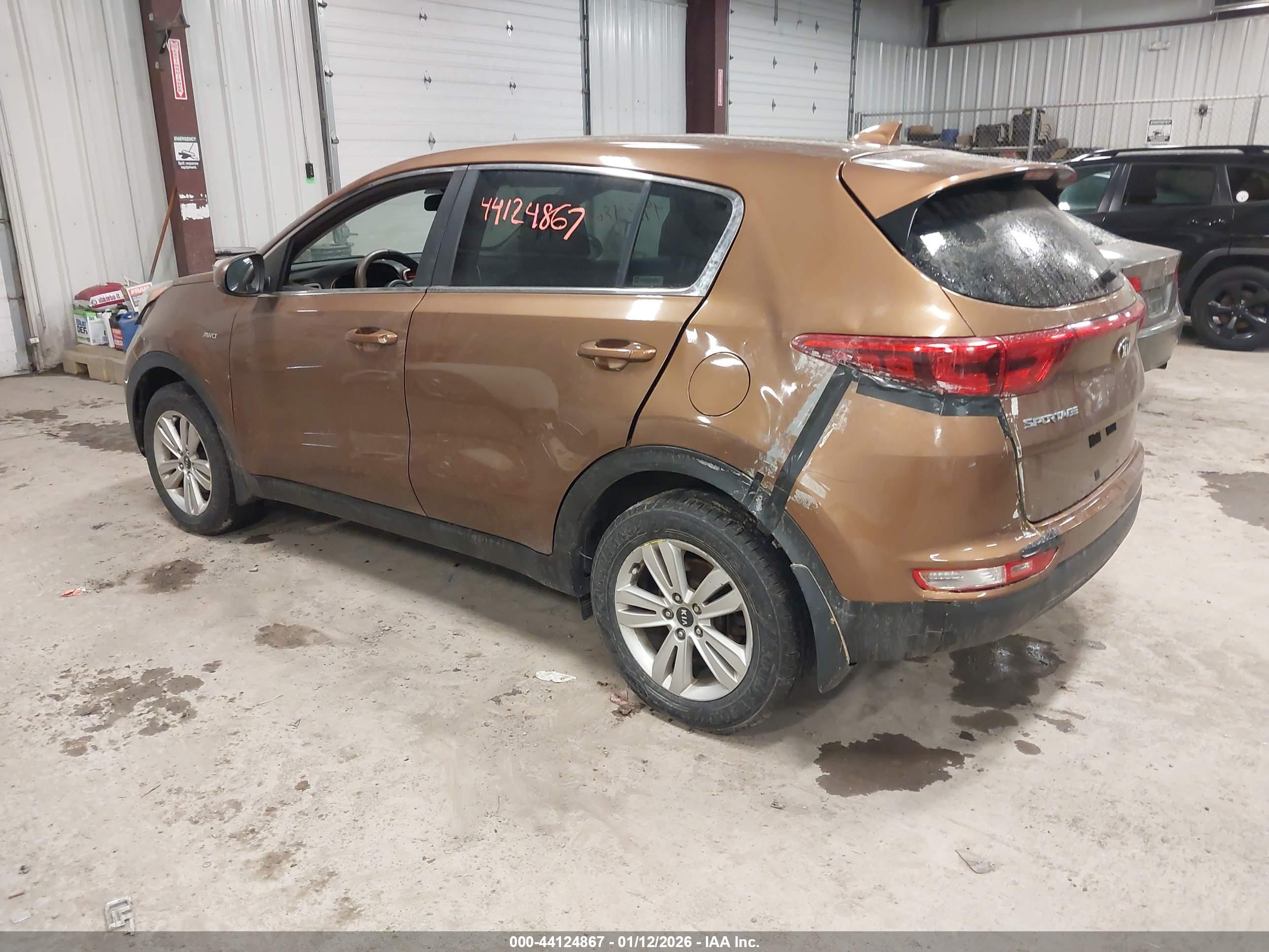 KIA SPORTAGE image 3