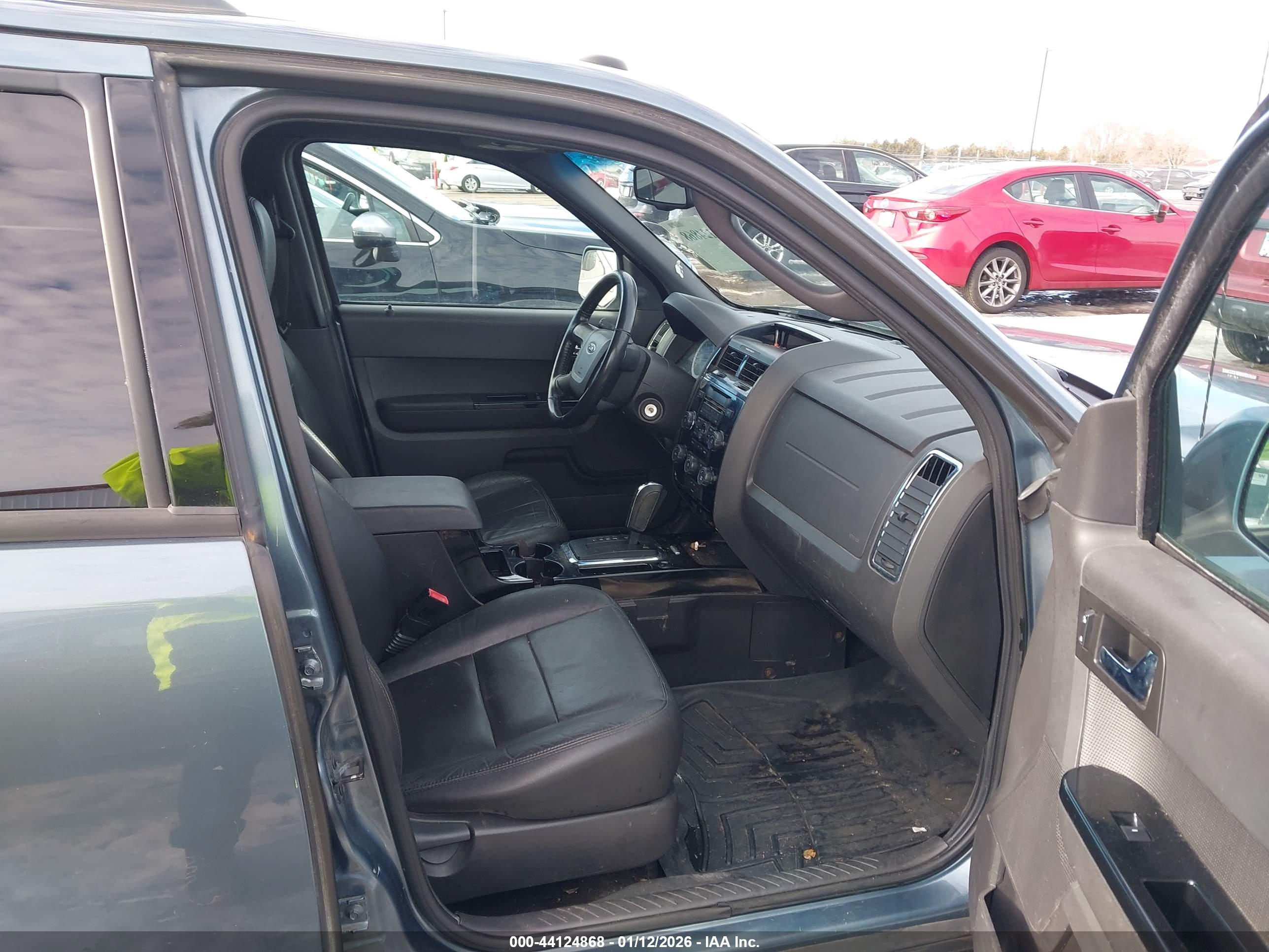 FORD ESCAPE image 5