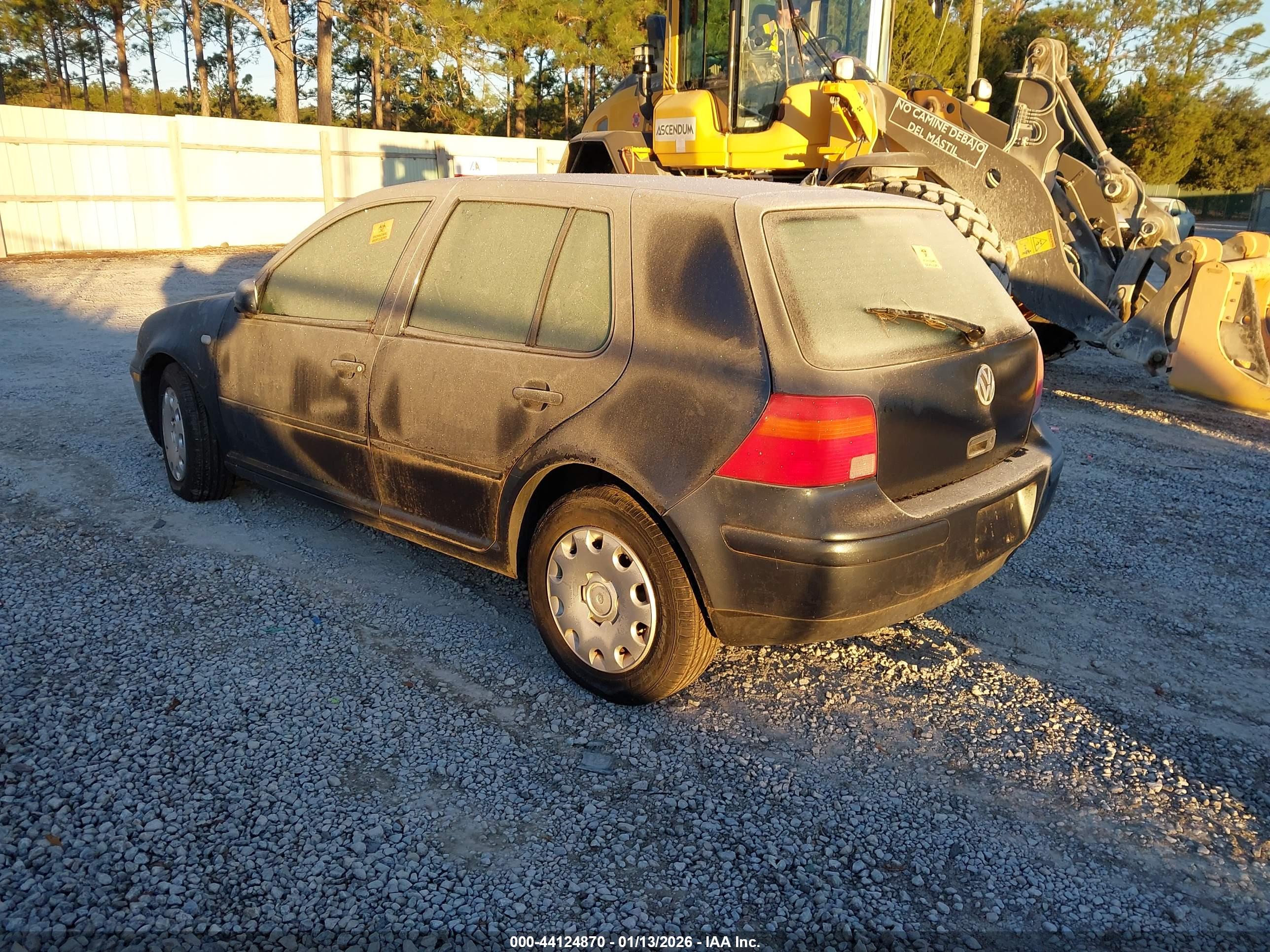 VOLKSWAGEN GOLF image 3