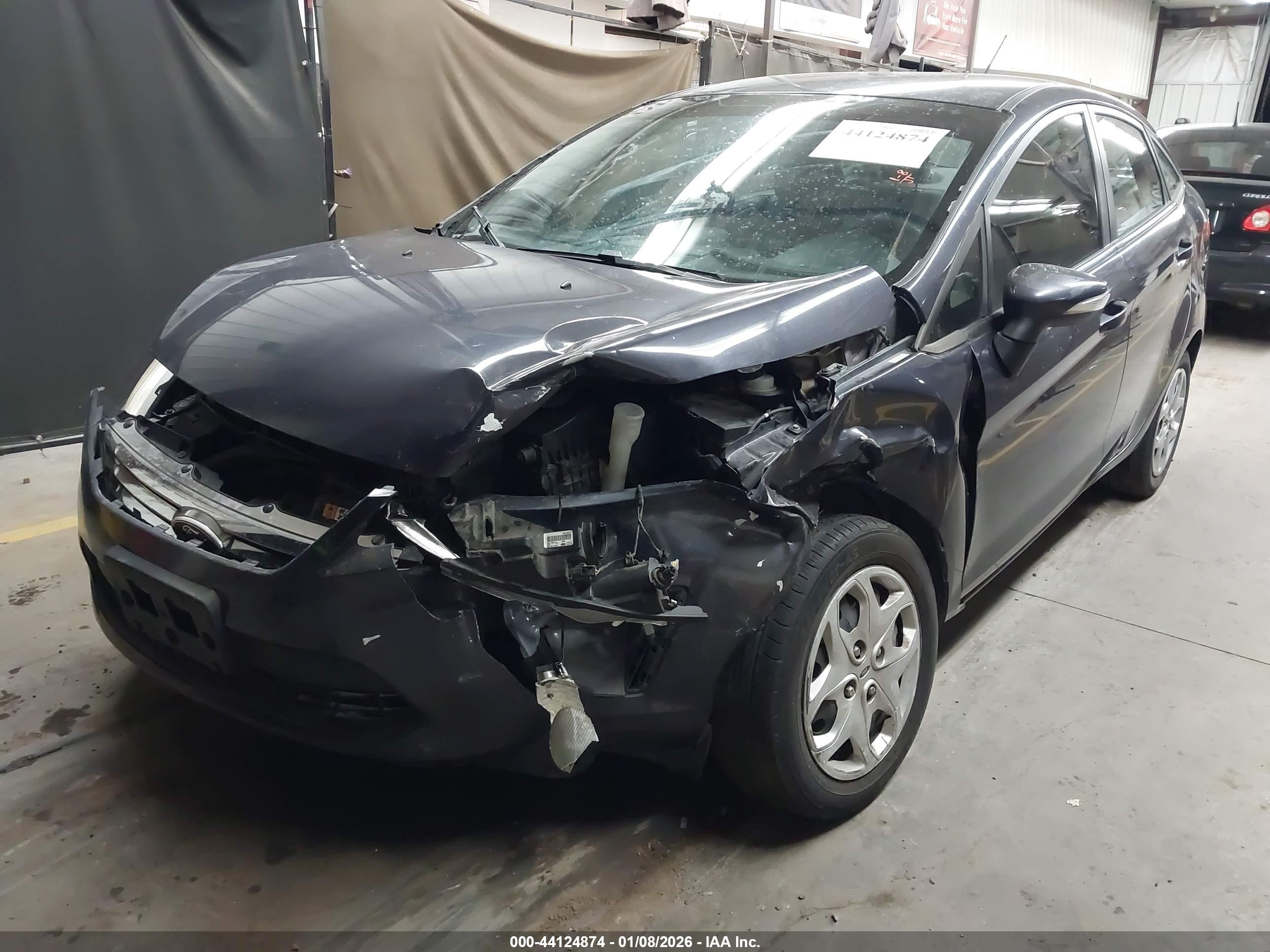 FORD FIESTA image 2