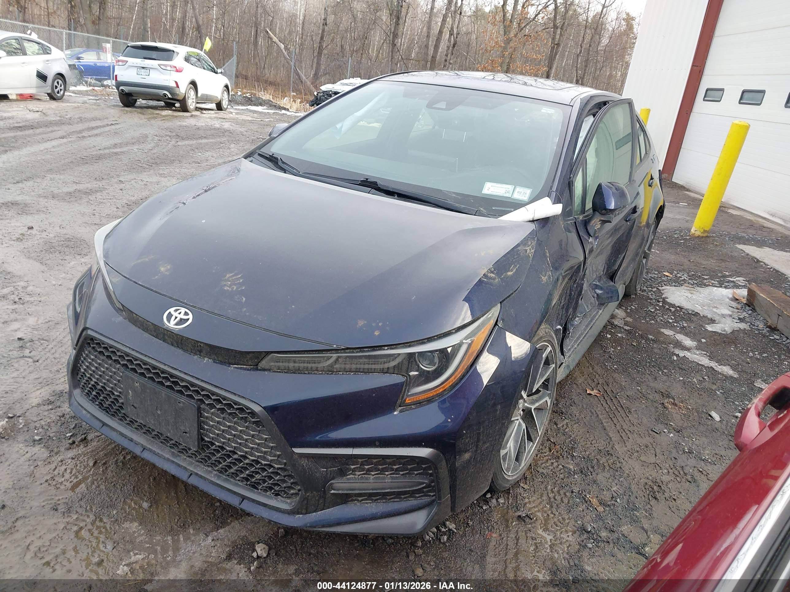 TOYOTA COROLLA image 2