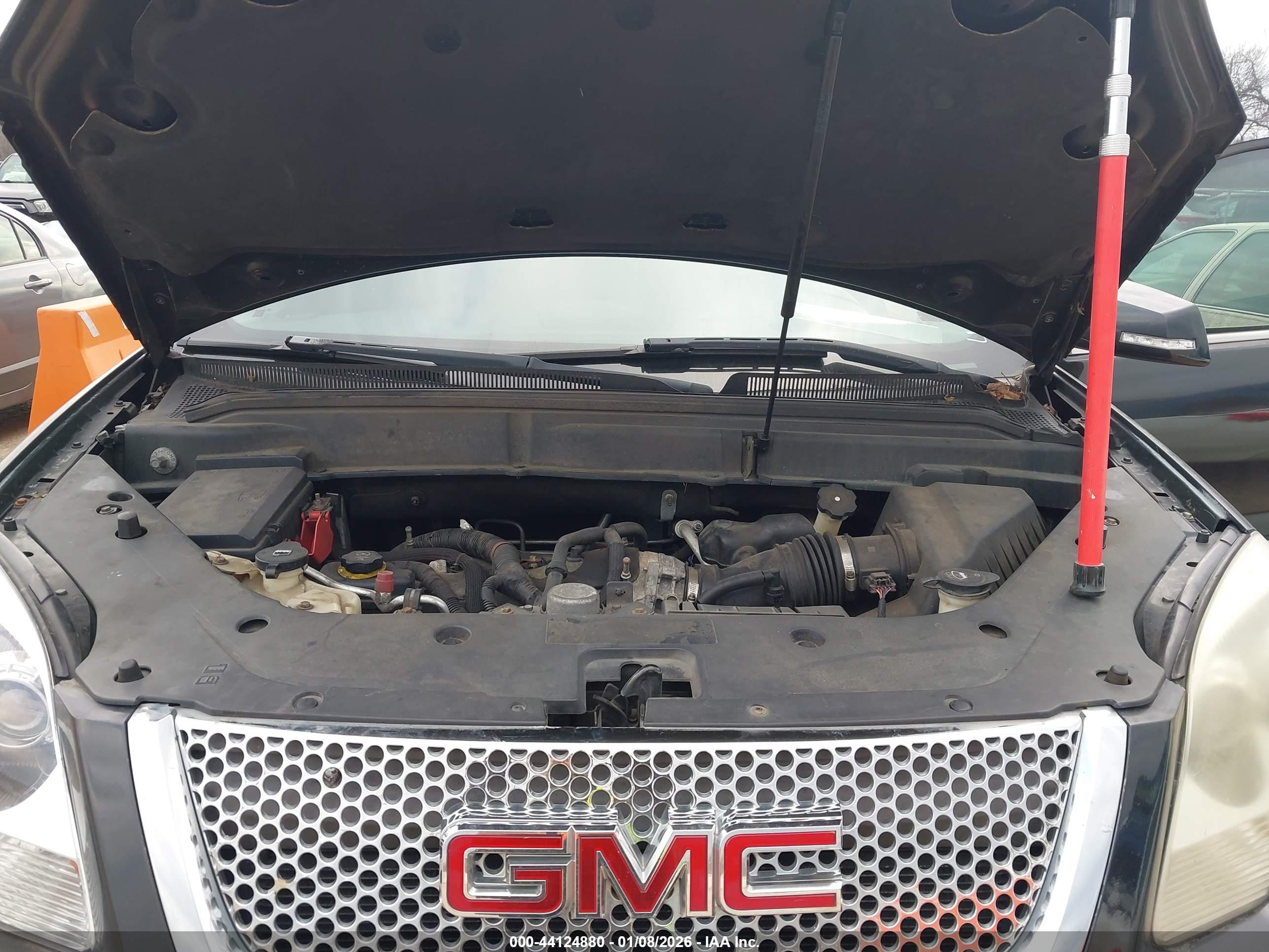 GMC ACADIA image 10