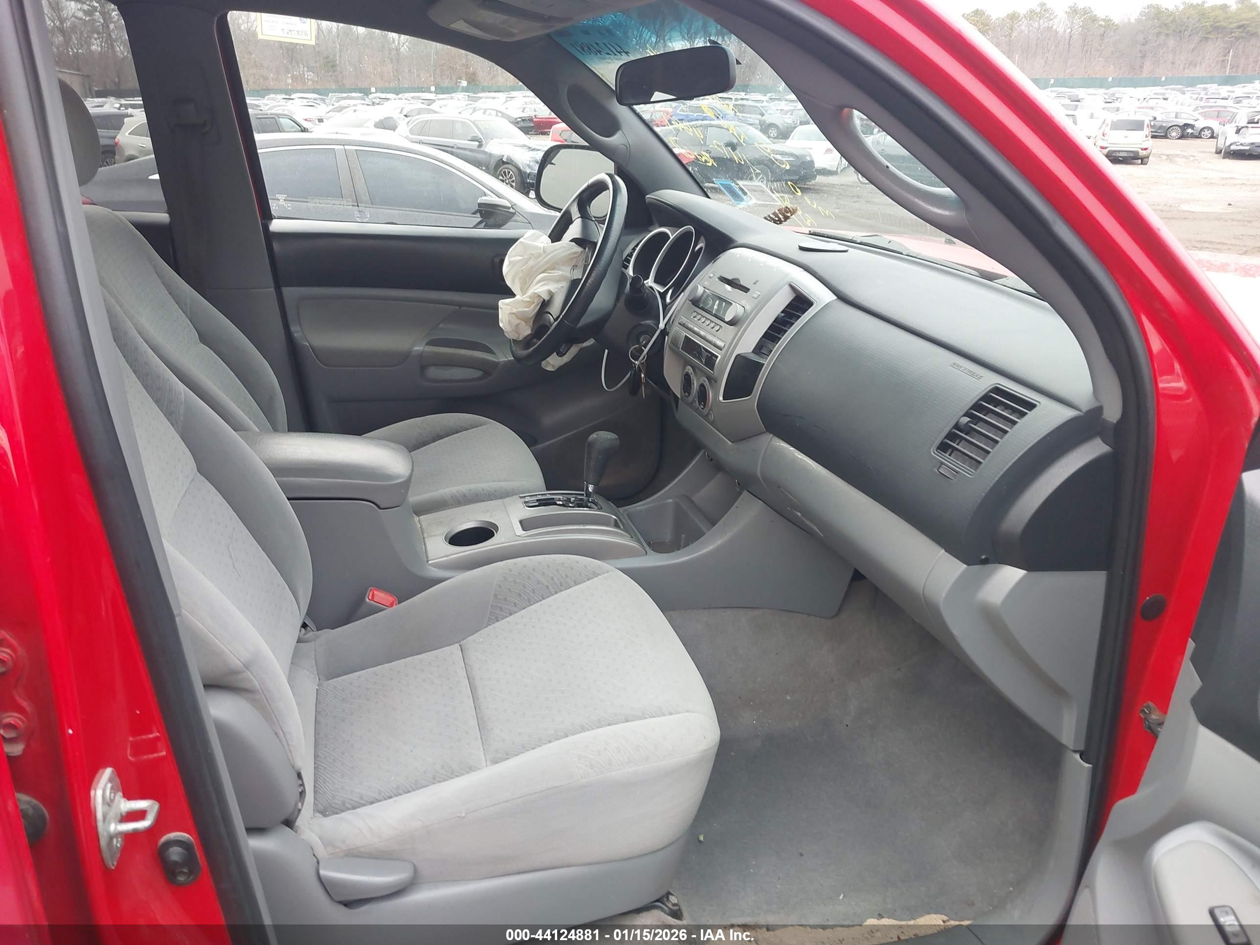TOYOTA TACOMA image 5