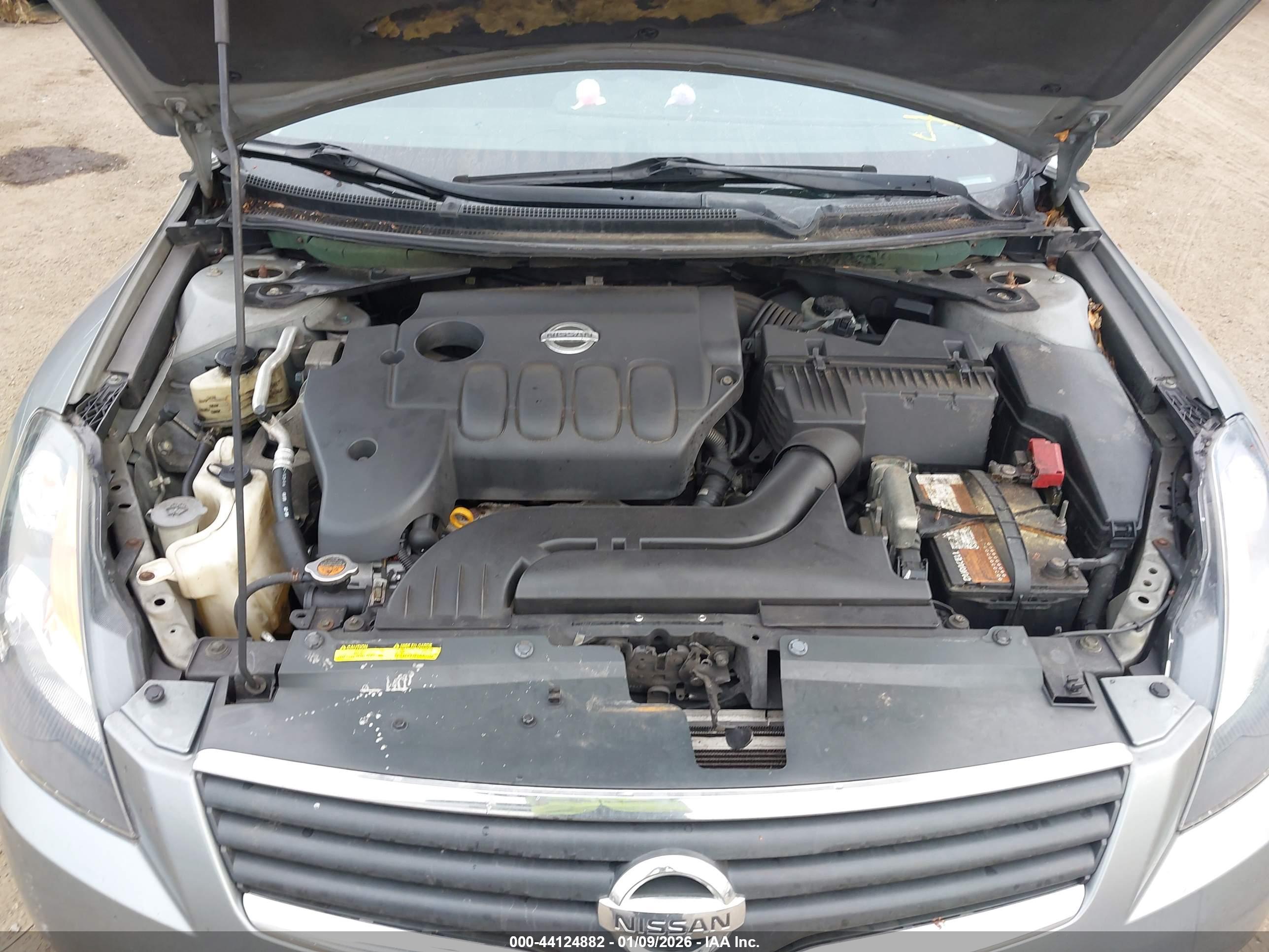 NISSAN ALTIMA image 10