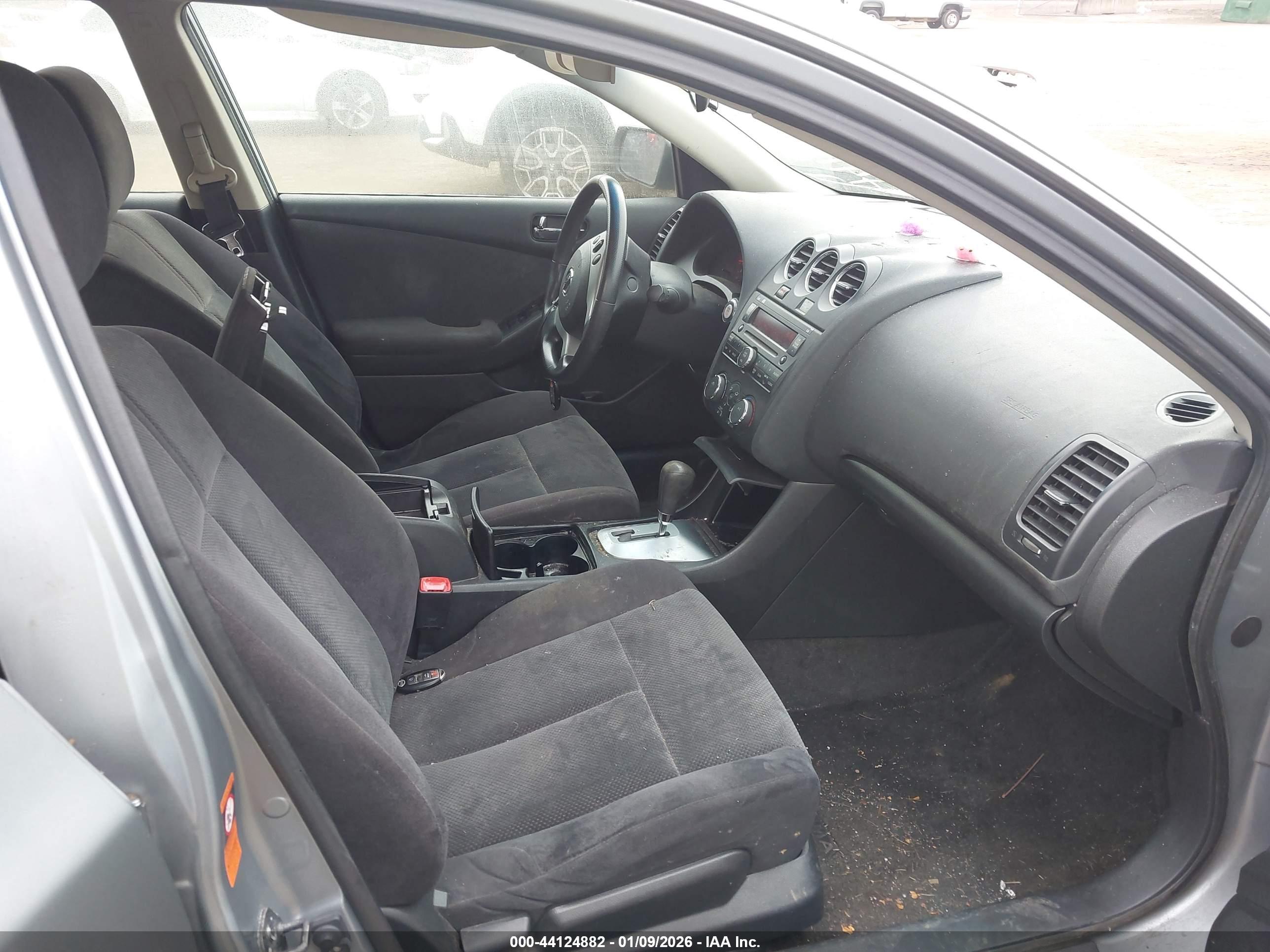 NISSAN ALTIMA image 5