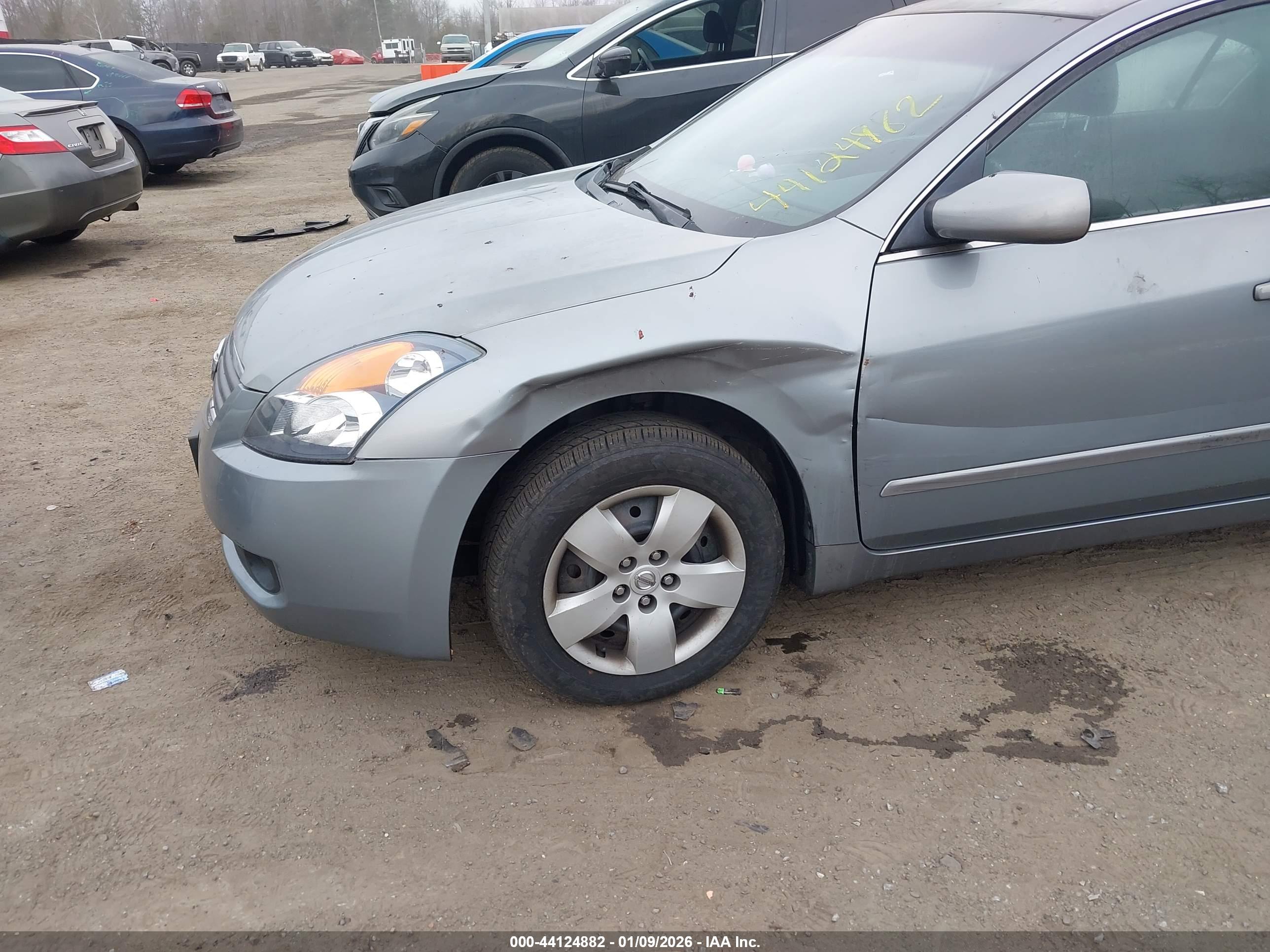 NISSAN ALTIMA image 6