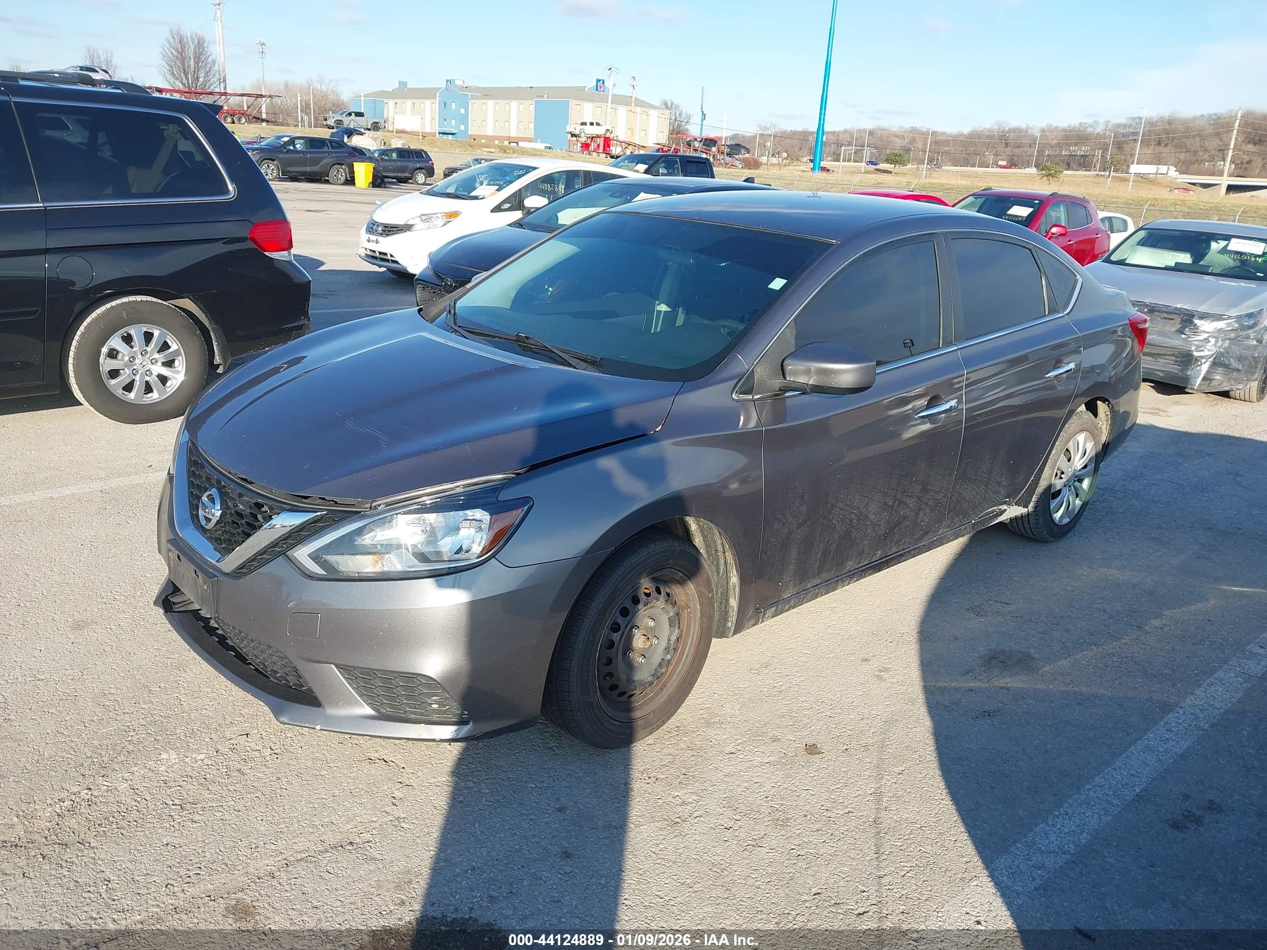 NISSAN SENTRA image 2